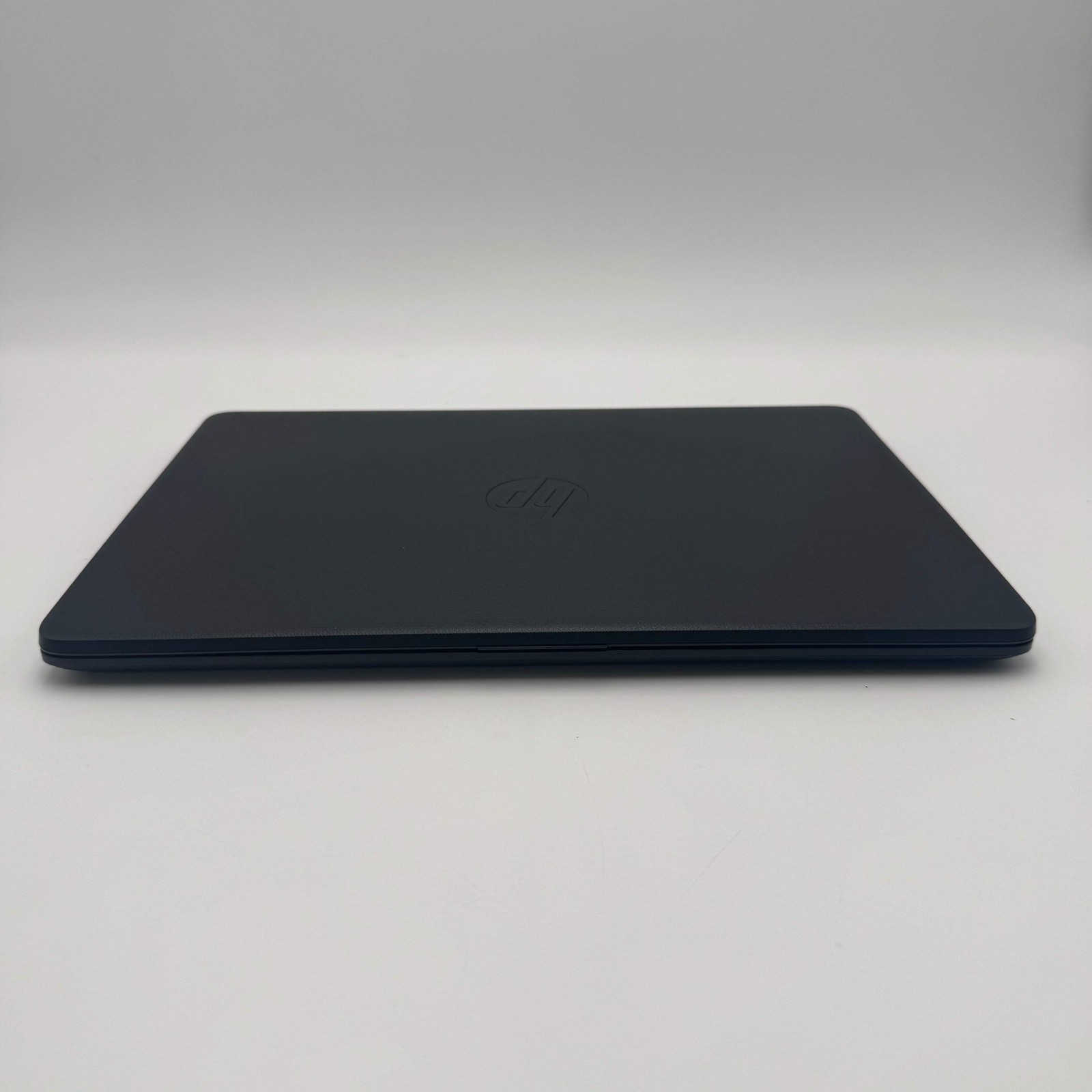 HP 14-DQ0020NR 13″ Intel Celeron 4GB RAM 64GB SSD
