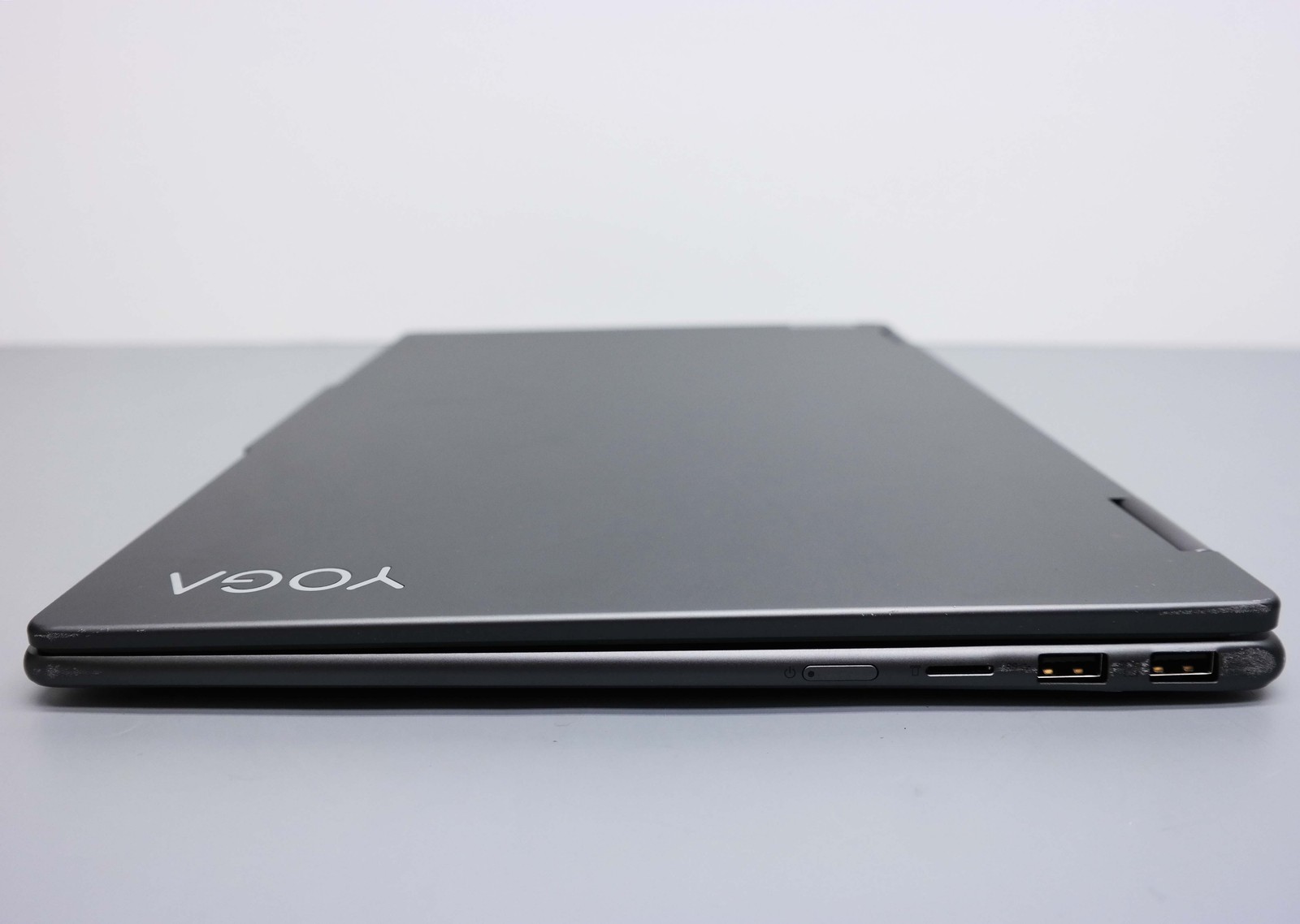 Yoga 7i 16″ Intel Core i5-1335U 16GB RAM 512GB SSD ISSUE