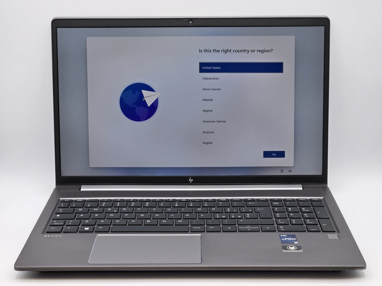 HP ZBook Power G9 15″ FHD I7-12800H 512GB 32GB W11P RTX A1000 Backlit FP Reader