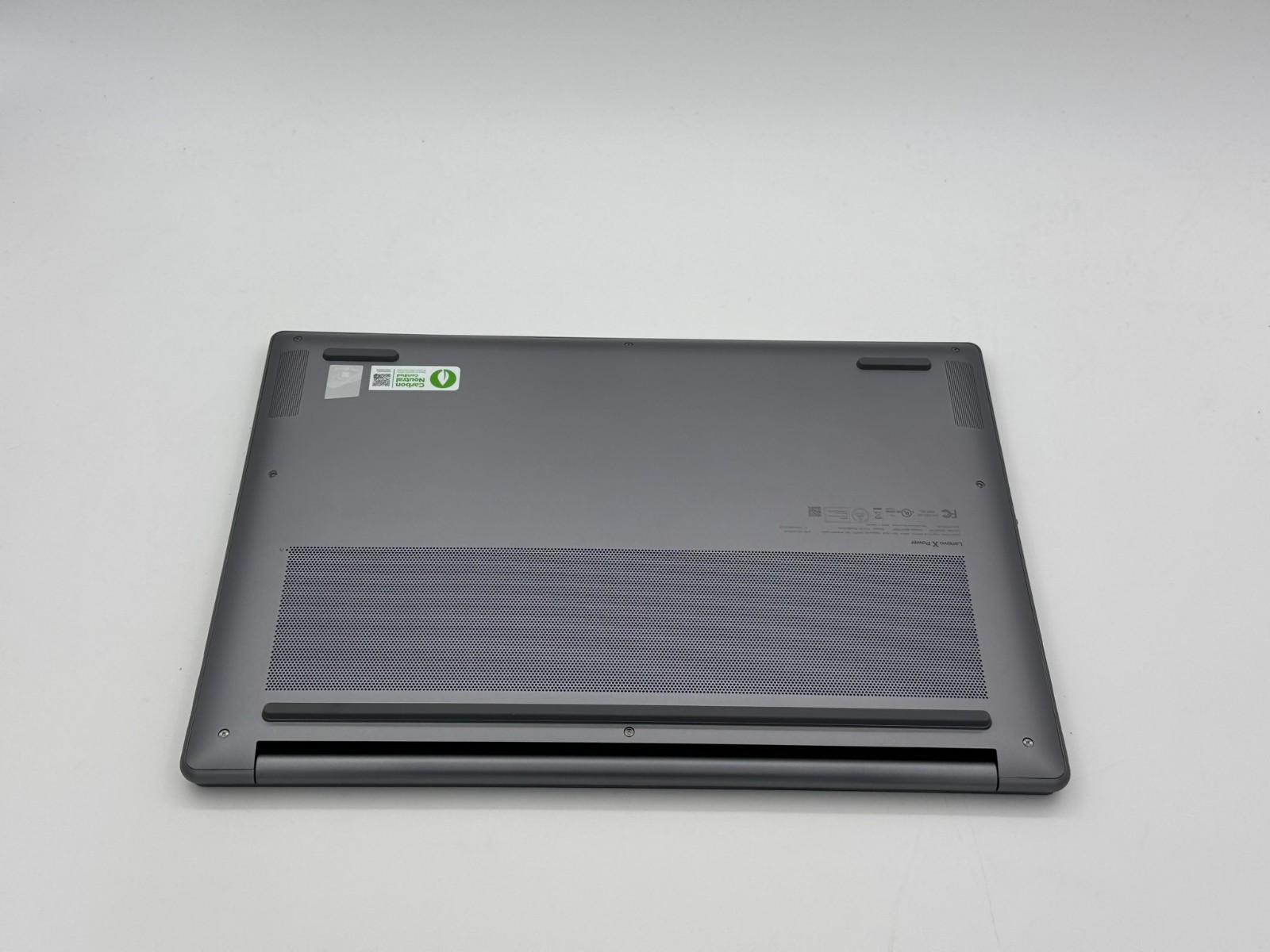 Lenovo Yoga Pro 9i 16″ 2.8K OLED Touch Ultra 9 285H RTX 5050 32GB 1TB Luna Grey