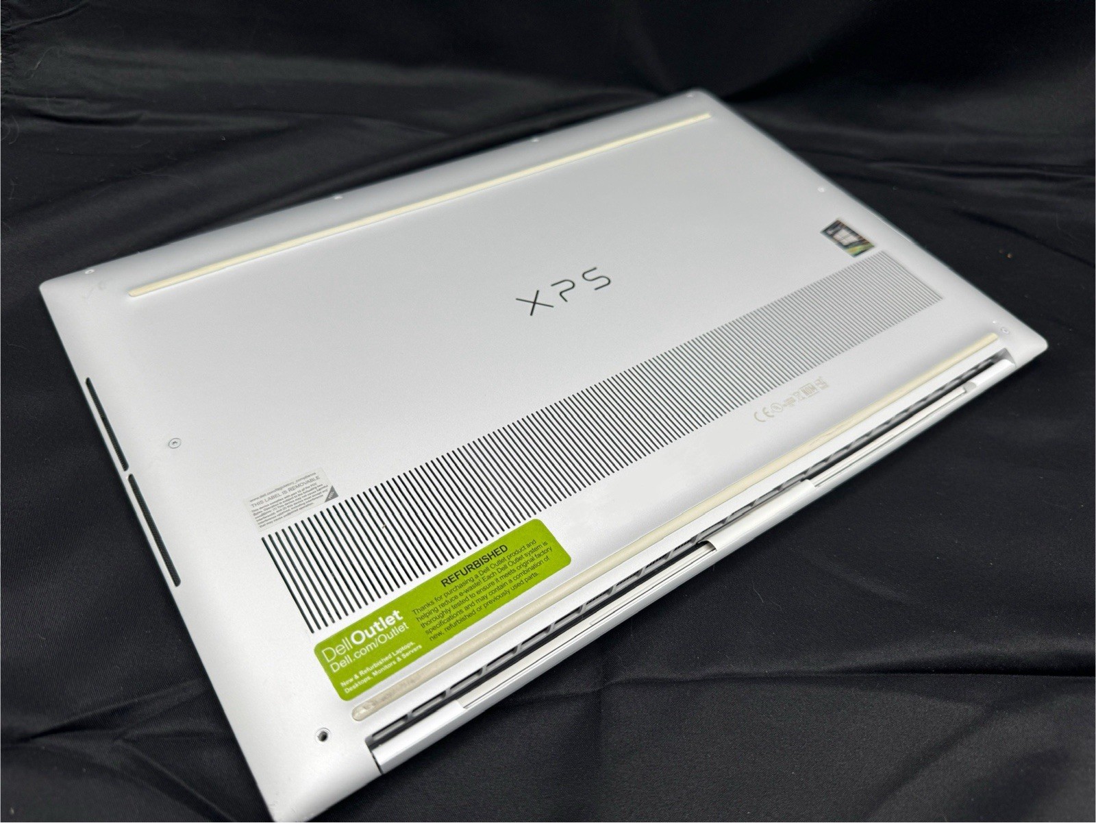 2022 Platinum White Carbon Dell XPS 15 9500 i9-10885H 16Gb 512Gb 1650Ti 4K Touch