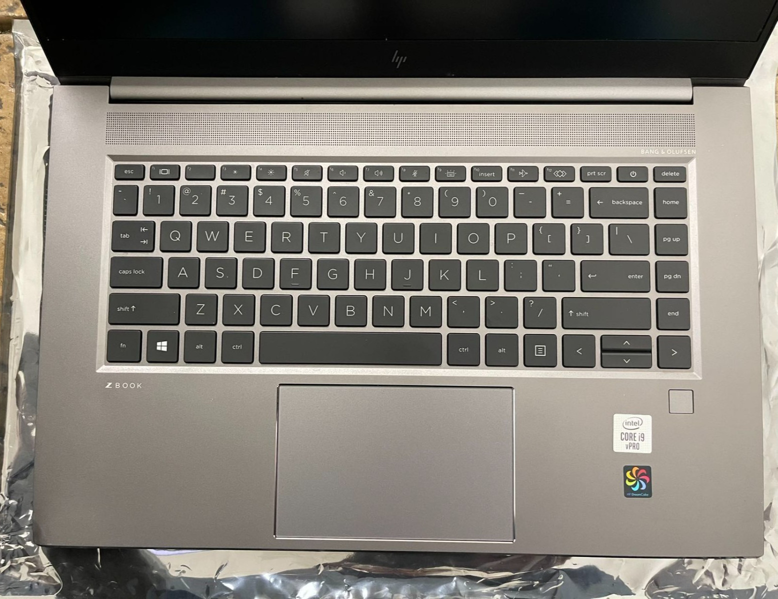 HP ZBook Studio G7 15.6″ FHD i9-10885H 32GB RTX 3000 512GB SSD WIN 11 WIFI *READ