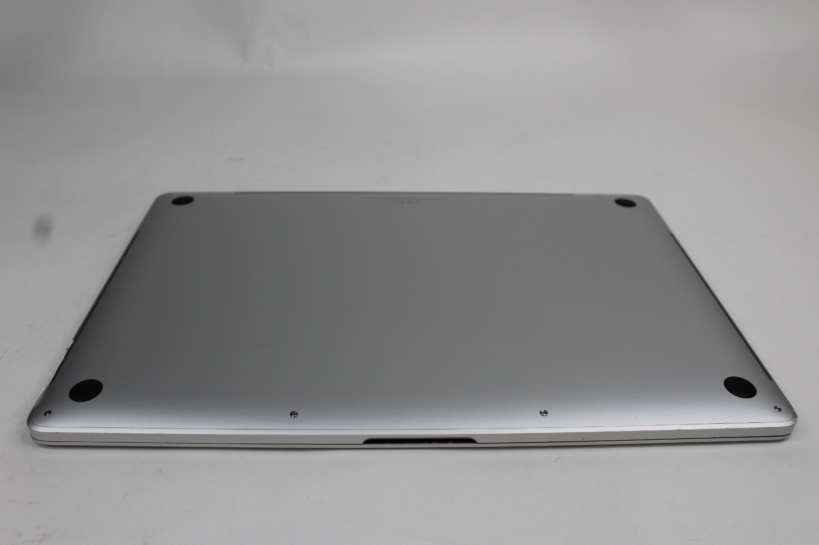 15.6″ 2019 Apple MacBook Pro A1990, i7-9750H@2.6GHz, 256GB/16GB, macOS, Keyboard