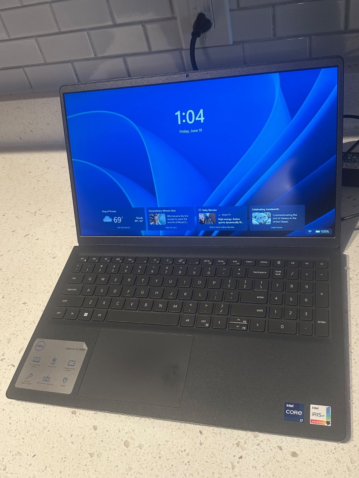 dell inspiron 15 3520 laptop computer