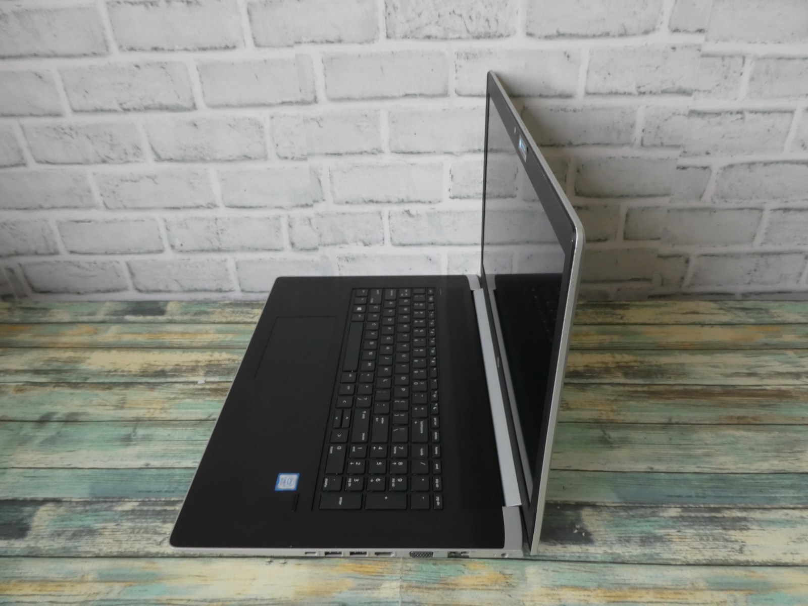 HP ProBook 470 G5 (Win11 / 17.3″ / Core i7-8550U / NVIDIA / 16GB / 512GB)