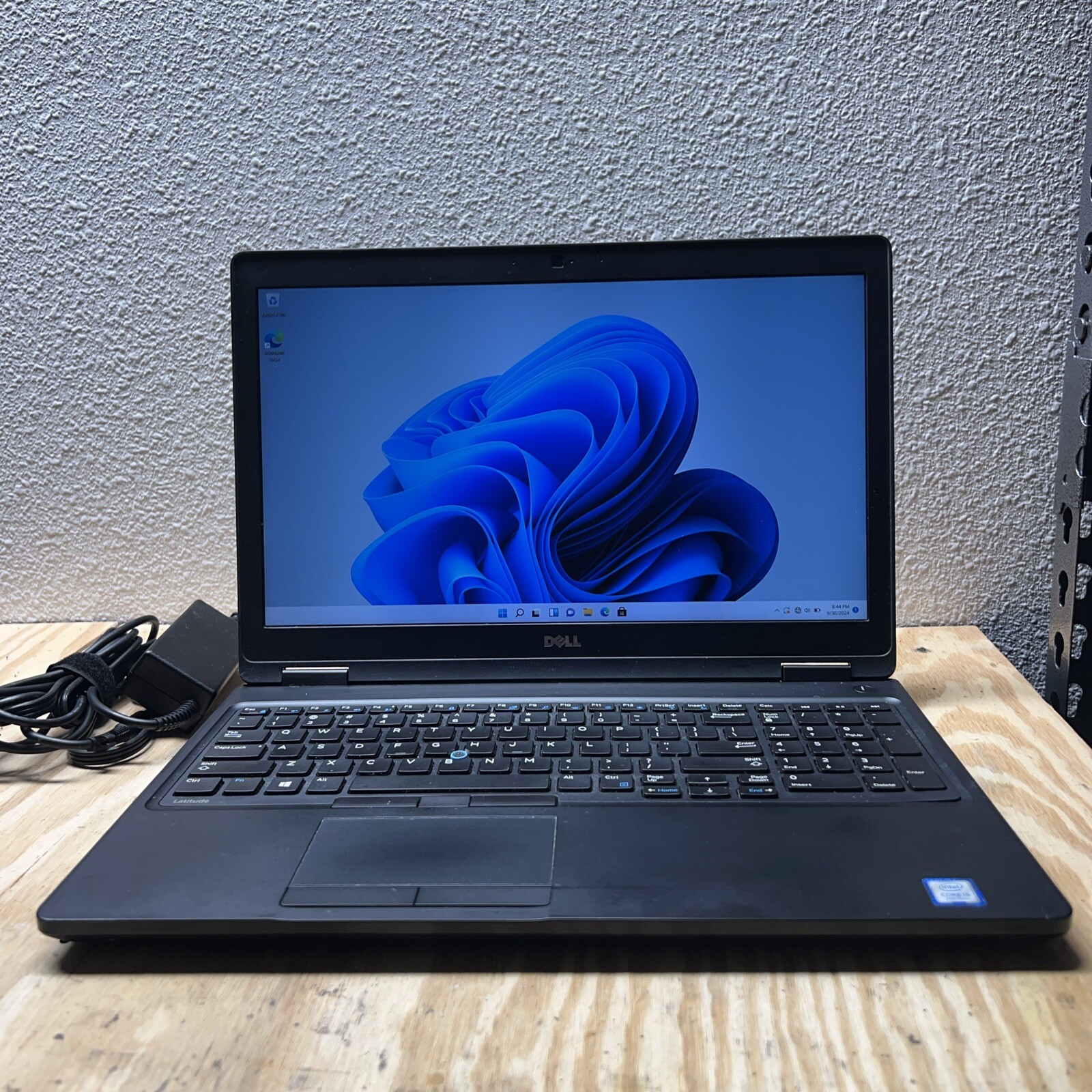 Dell Latitude 5580 i5-7440HQ 2.8GHz 16GB 16GB WIN 11 PRO 15″ Laptop. Read