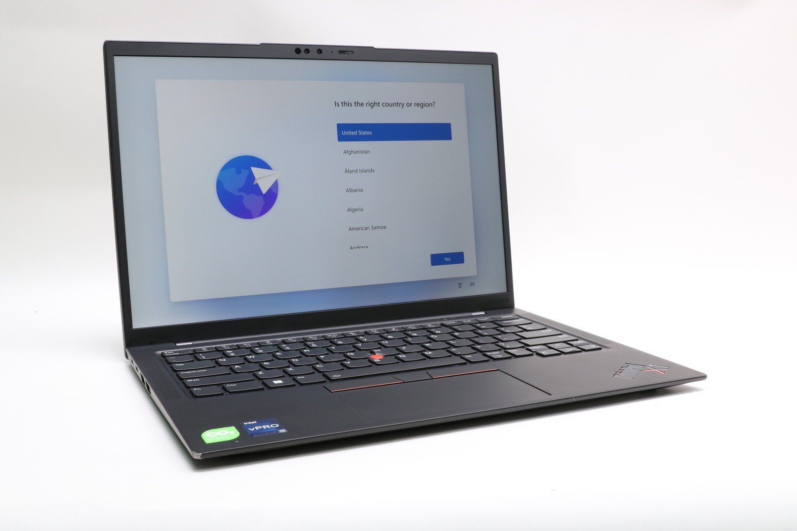 14″ UHD+ Lenovo Thinkpad X1 Carbon Gen 10, i7-1270P, 32GB, 512GB SSD