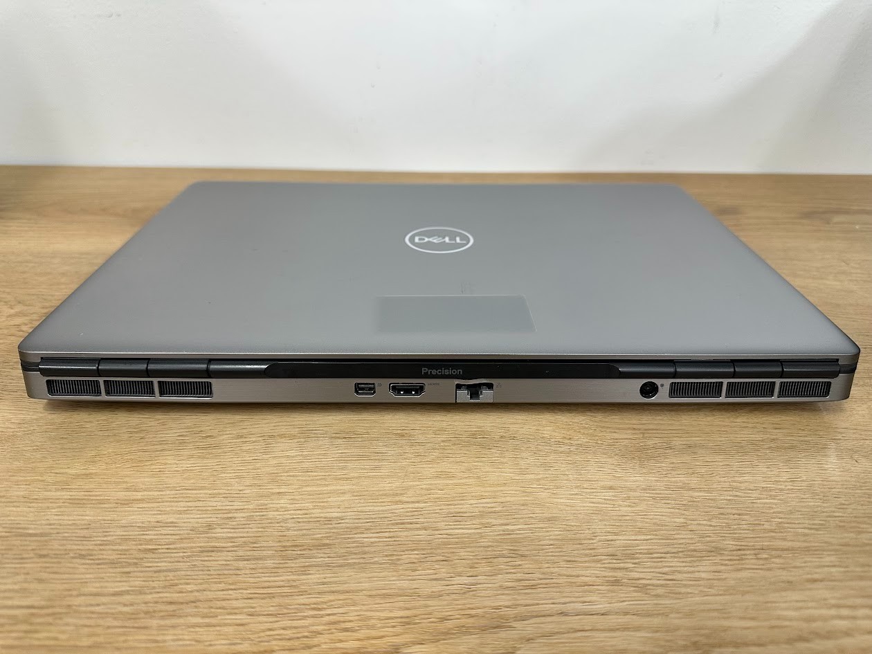 Dell Precision 7550, Core i7 10850H, 64GB DDR4, Quadro T2000, 512GB SSD, 2020