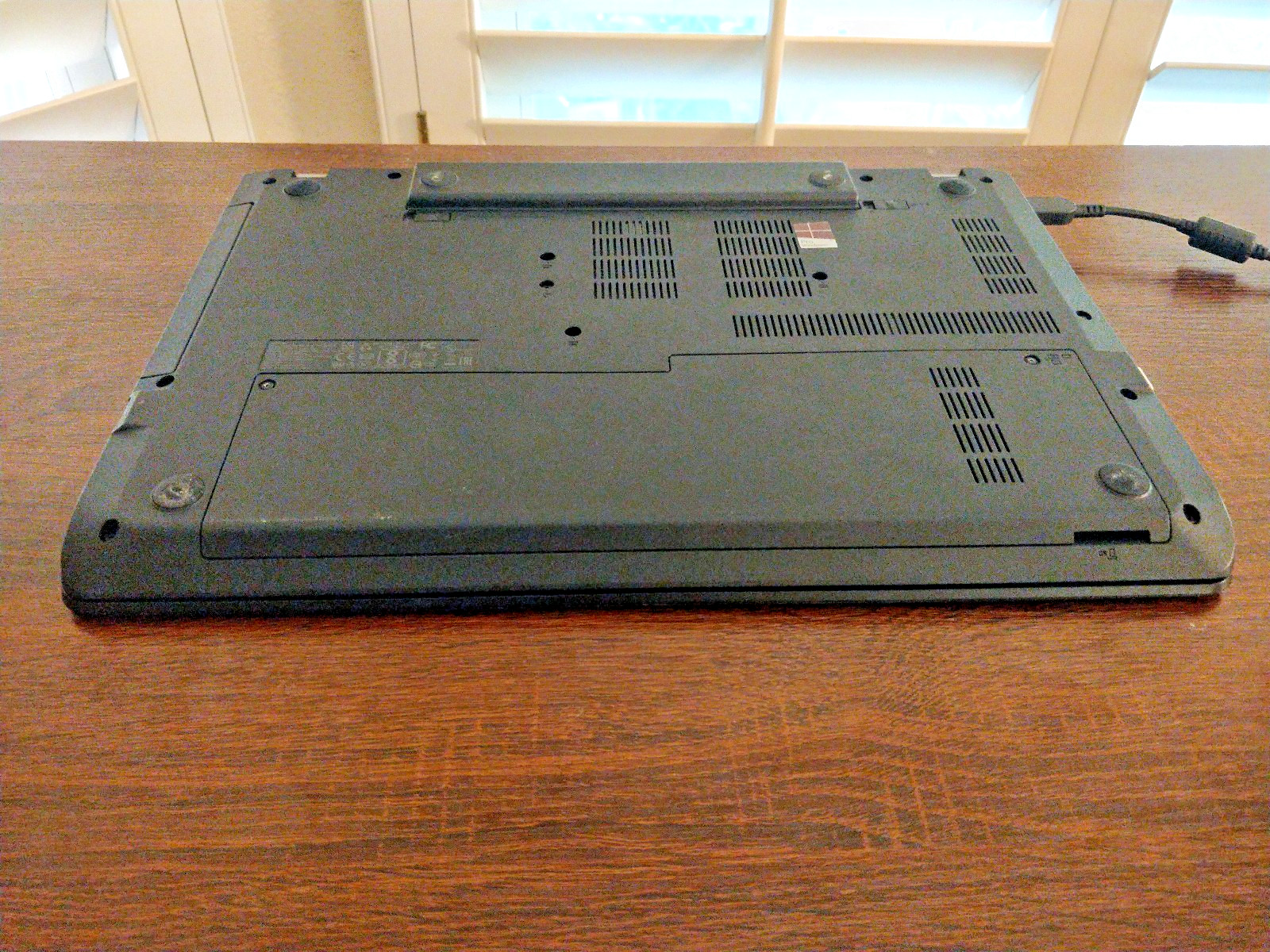 Lenovo ThinkPad E570 Nvidia GTX 950M i7-7500U 8GB RAM 500GB HDD LINUX Laptop