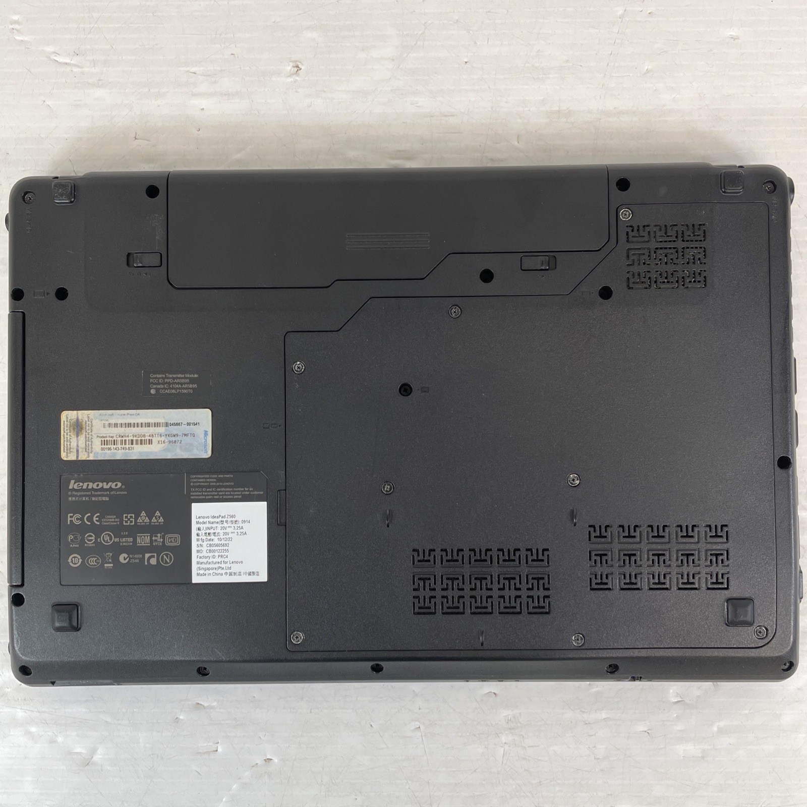 Lenovo IdeaPad Z560 15.6 Notebook Intel i3-380M 2.53GHz 4GB RAM 320GB HDD Win10