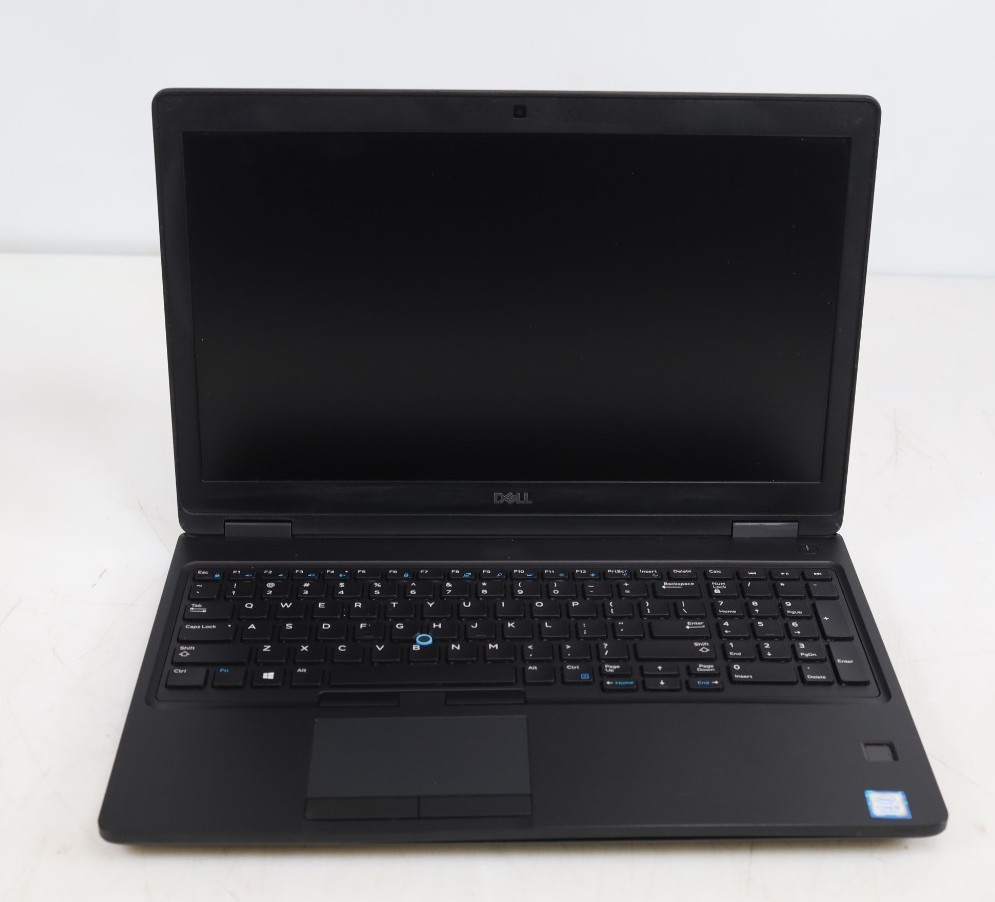 Dell Precision 3530 15.6″ Intel i5-8400H 16GB DDR4 500GB SSD Quadro P200 Win 11