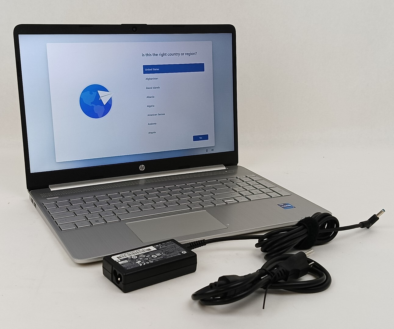 HP 15-DY2073DX 15.6″ FHD Touch i7-1165G7 16GB 512GB SSD W11H Laptop