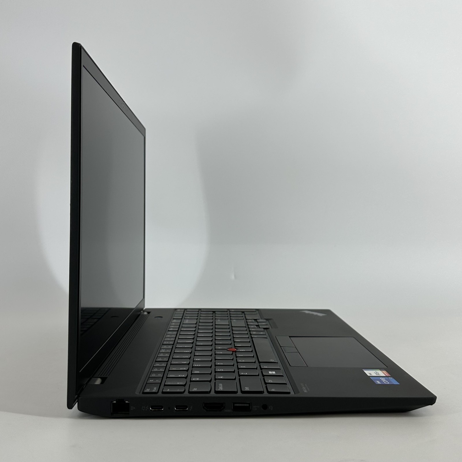 Lenovo ThinkPad T16 Gen 1 2022 Gray FHD+ 2.1 GHz i7-1260P 16GB 1TB SSD Very Good