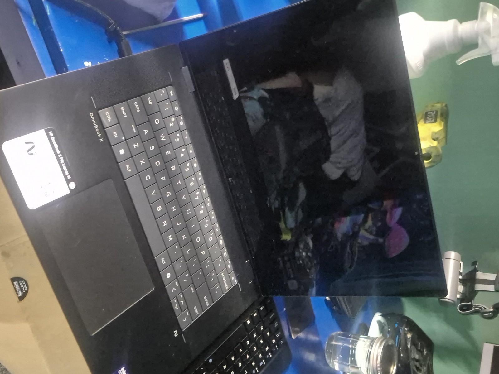 HP OmniBook X Flip AI Laptop 17.3″ Touchscreen Intel Ultra 7-258V 32GB 8TB SSD