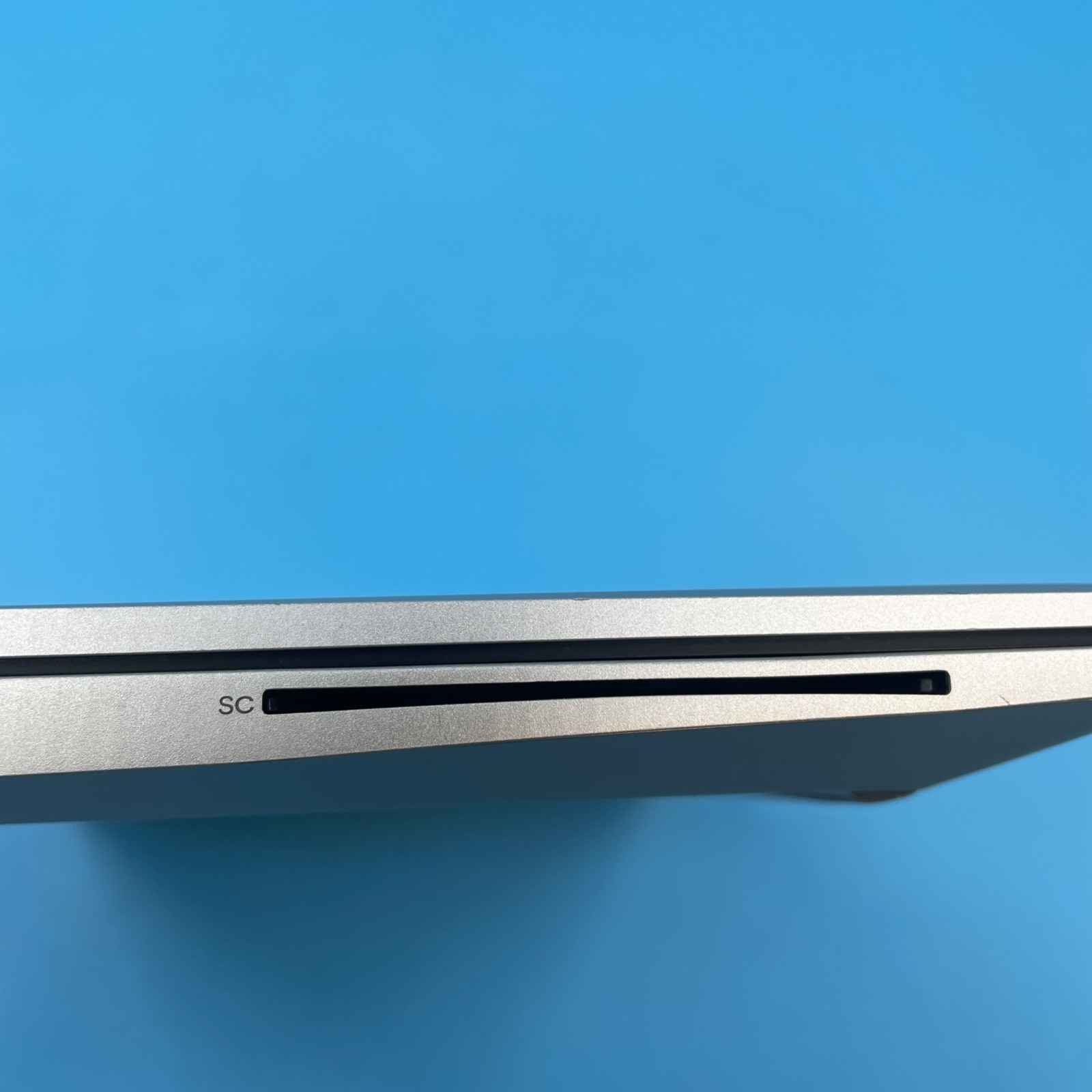 HP EliteBook 840 G8 | i7-1185G7 | 16GB RAM | NO DRIVE | NO OS | 71% BATTERY