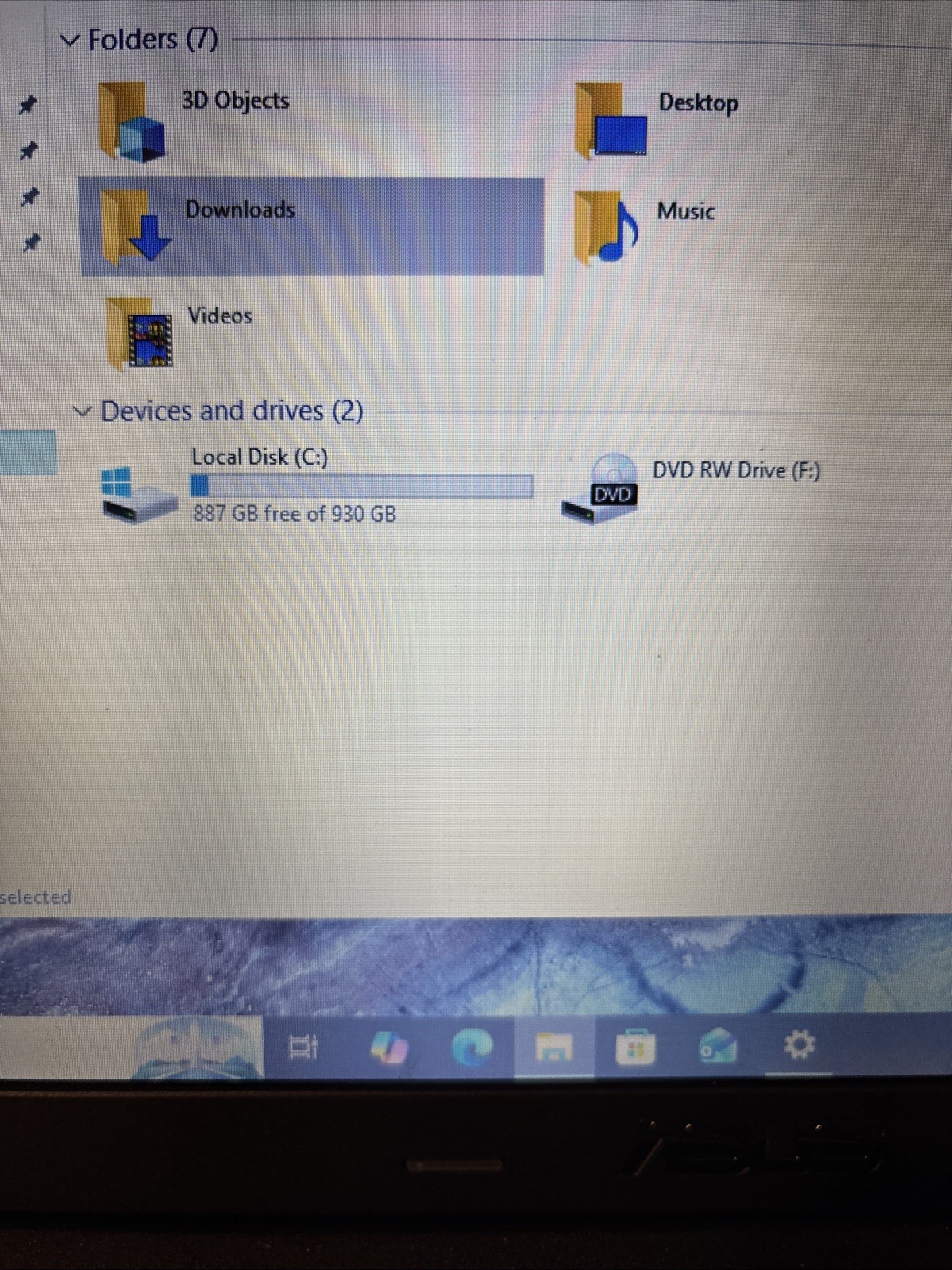 Asus X55A-Intel Pentium B970 CPU. 2.3Ghz, 4gb Ram. 1TB SSD Windows 10 Pro