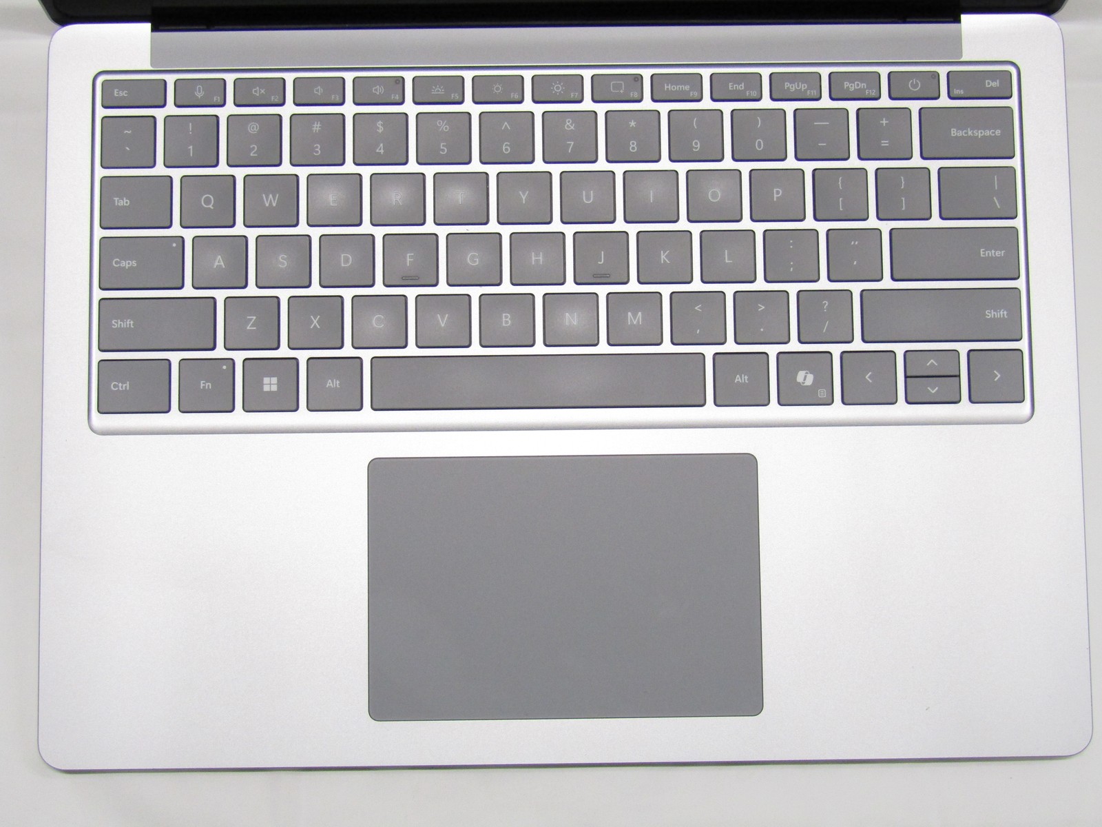 Microsoft Surface Laptop 6 3.8GHz Core Ultra 5 135H 8GB 256GB SSD 13.5″ Win 11 C