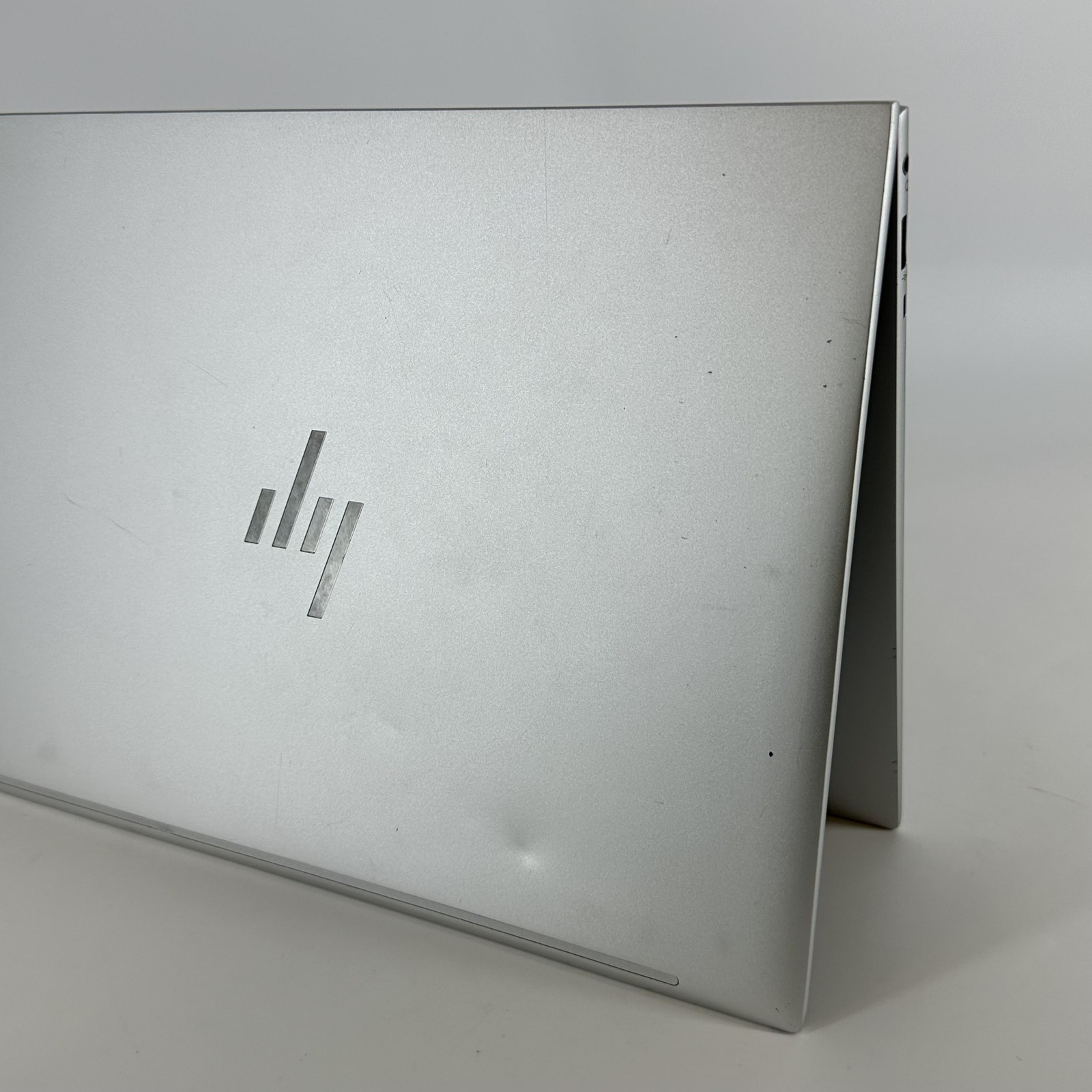 HP Elitebook 845 G10 14 FHD+ 3.3 GHz Ryzen 7 PRO 7840U 16GB 512GB SSD Good