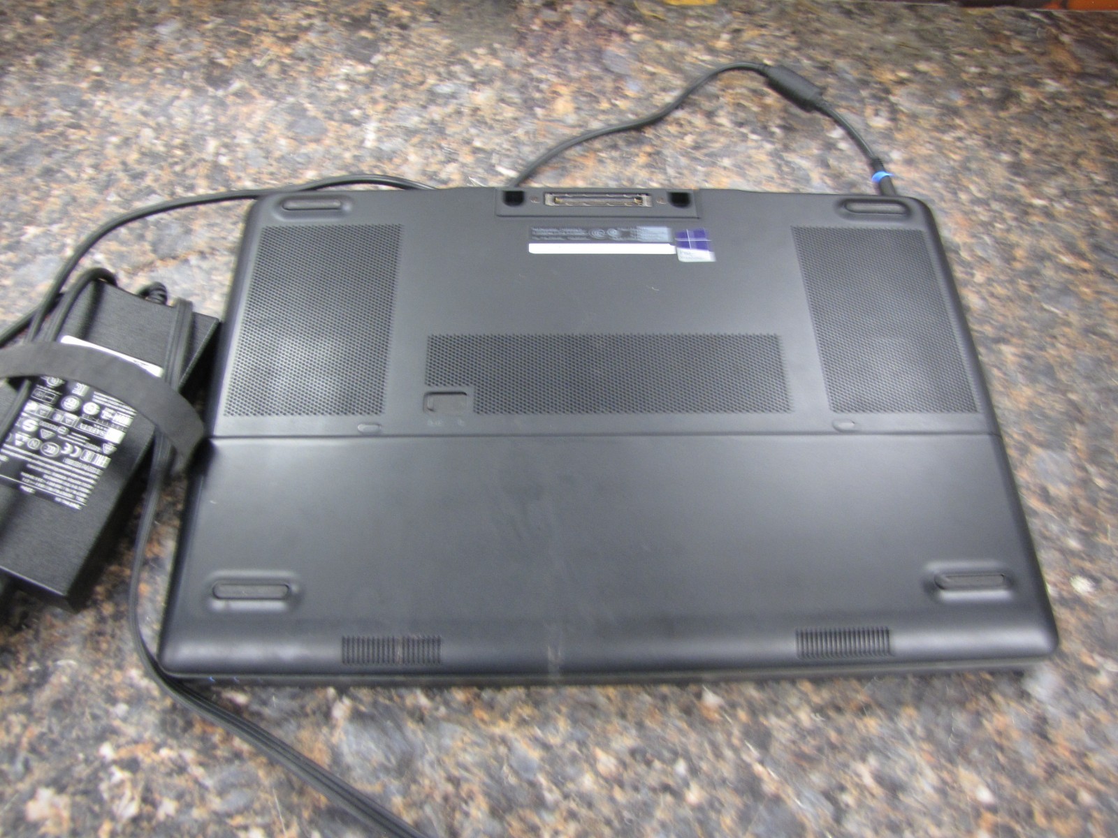 Dell Precision 7510 15″ Touchscreen Laptop Intel i7-6820HQ 2.70GHz 16GB RAM +HDD