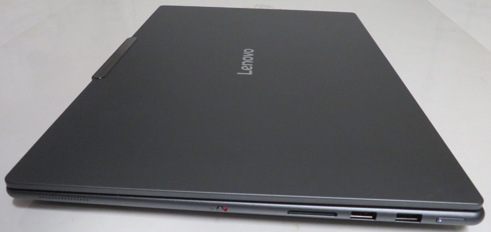 Lenovo Yoga Pro 9i 16″ 2.8K 120Hz OLED TOUCH Ultra 9 285H 32GB 1TB SSD RTX 5050