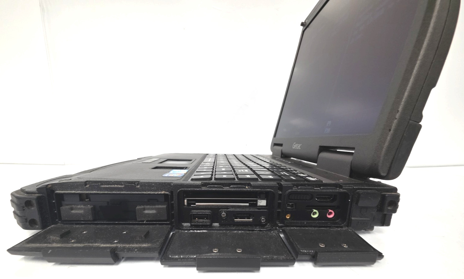 Acer B300 G1| Intel Core i7-L620| 4GB RAM| 128GB SSD| No OS| 7983 Hours