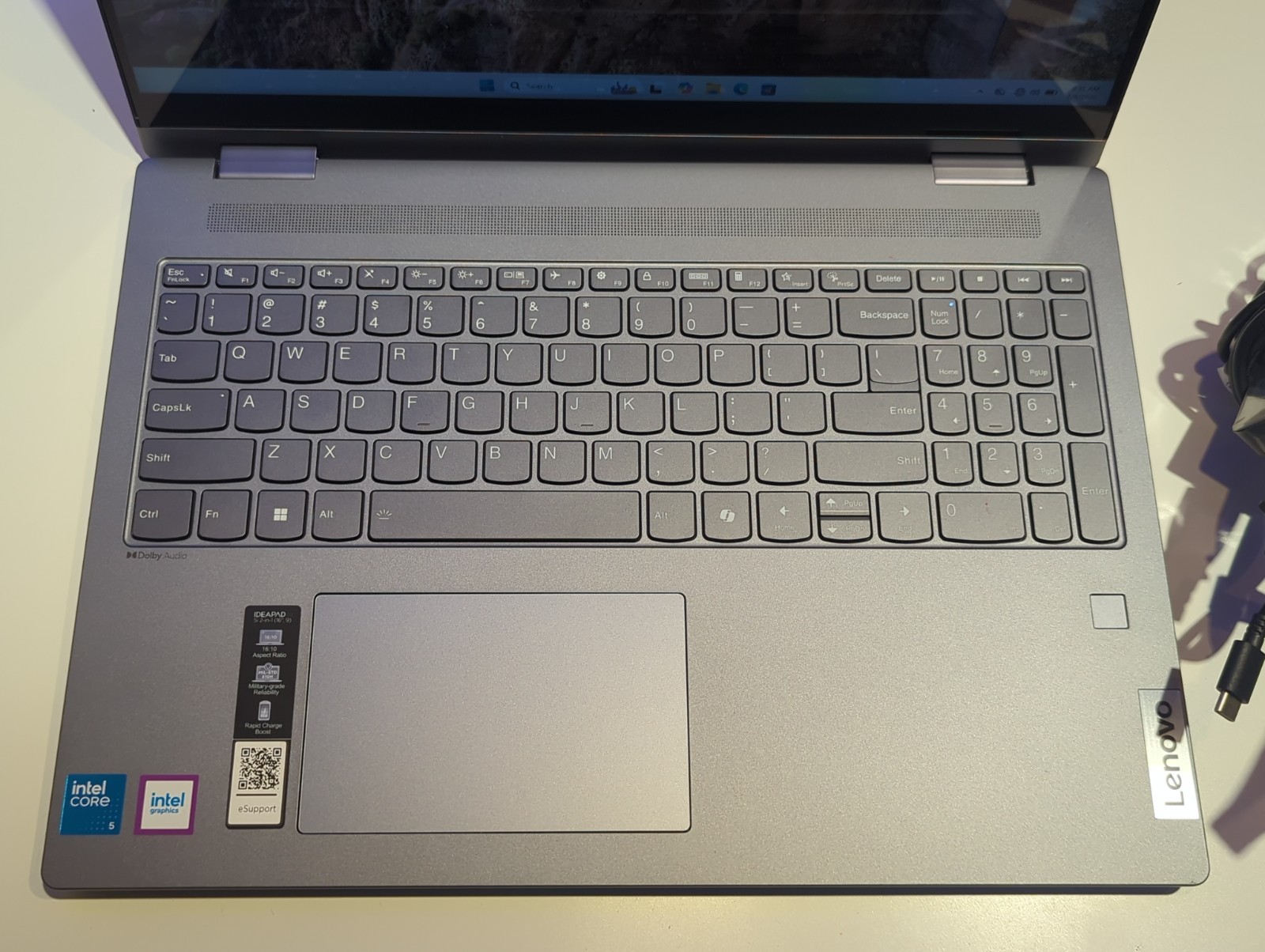 Lenovo IdeaPad 5 2-in-1 16IRU9 16″ Core 5 120U 1.4GHz 16GB RAM 512GB SSD