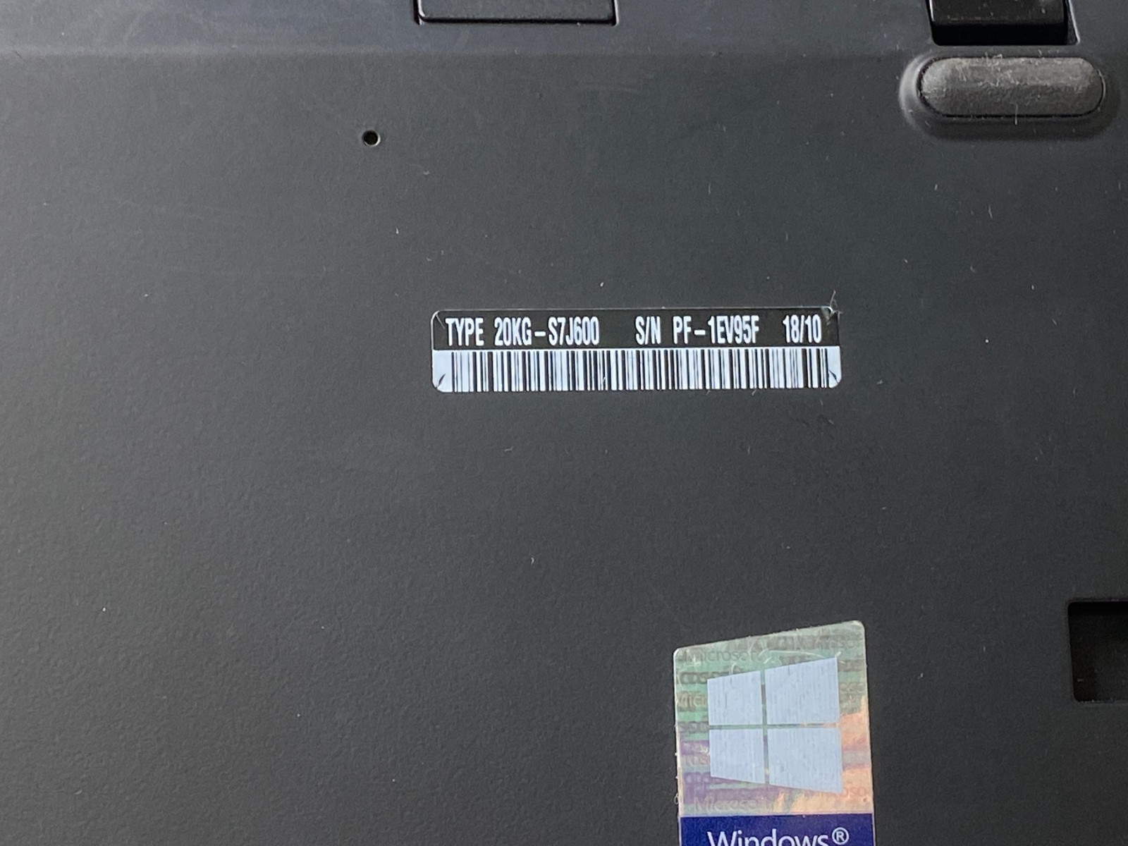 Lenovo ThinkPad X1 Carbon Gen 6 i7-8650U 8GB DDR4 256GB SSD Win11P