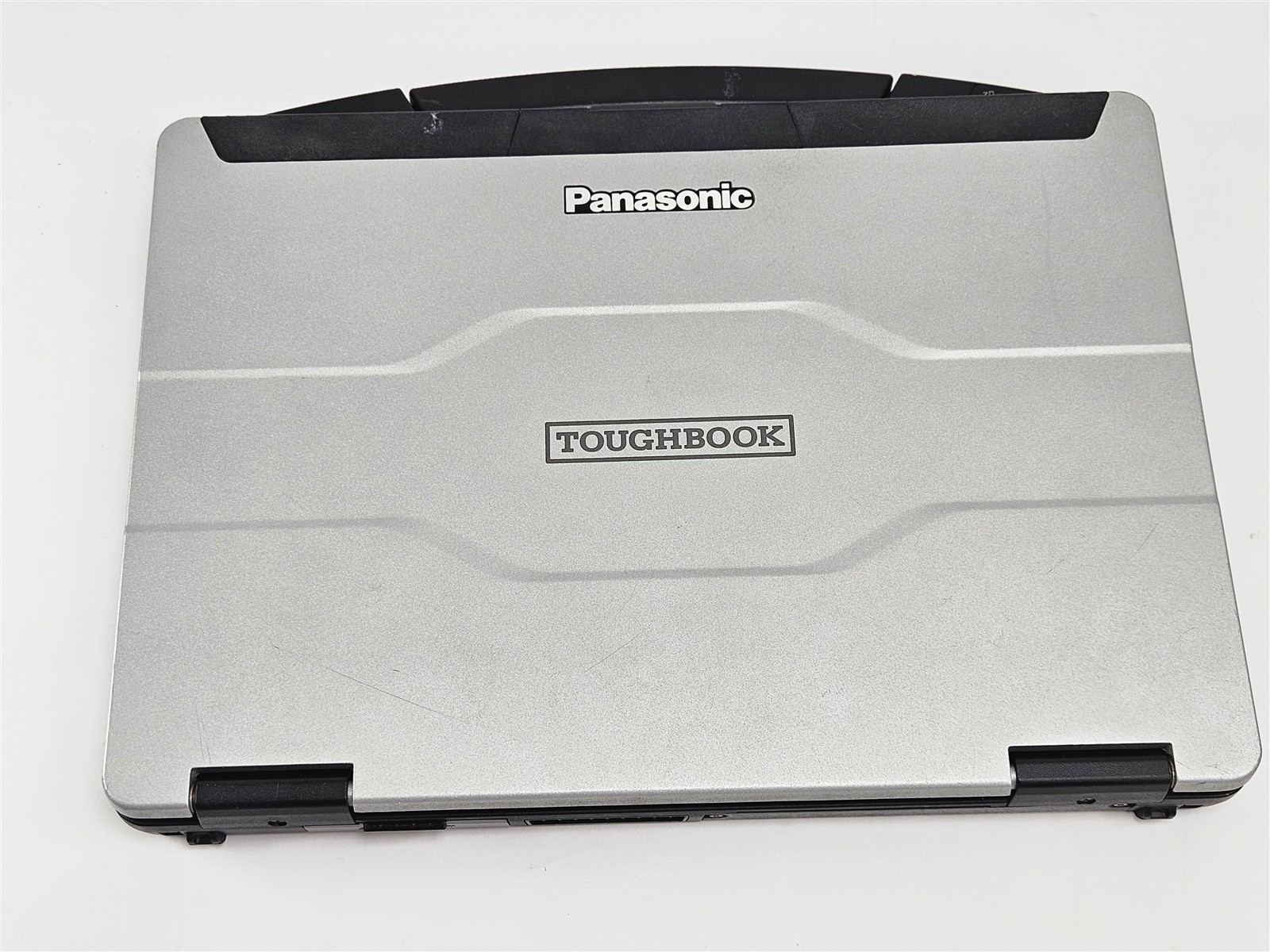 Panasonic Toughbook FZ-55 14″ 1.6GHz i5-8365U 16GB 1TB SSD Side Panel Missing