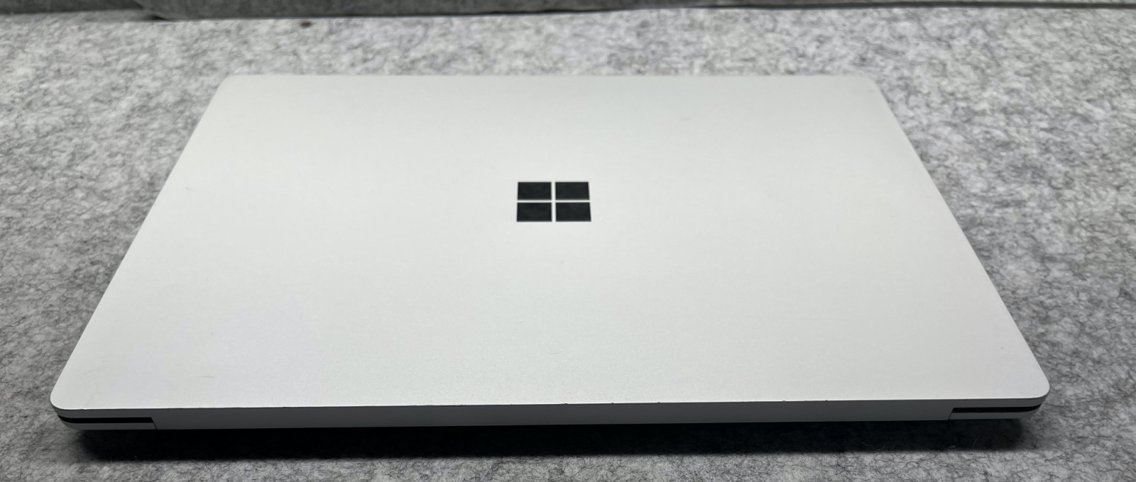 Microsoft Surface Laptop i7-7660U @ 2.5GHz 16GB 512GB SSD Touch screen W-11 Pro