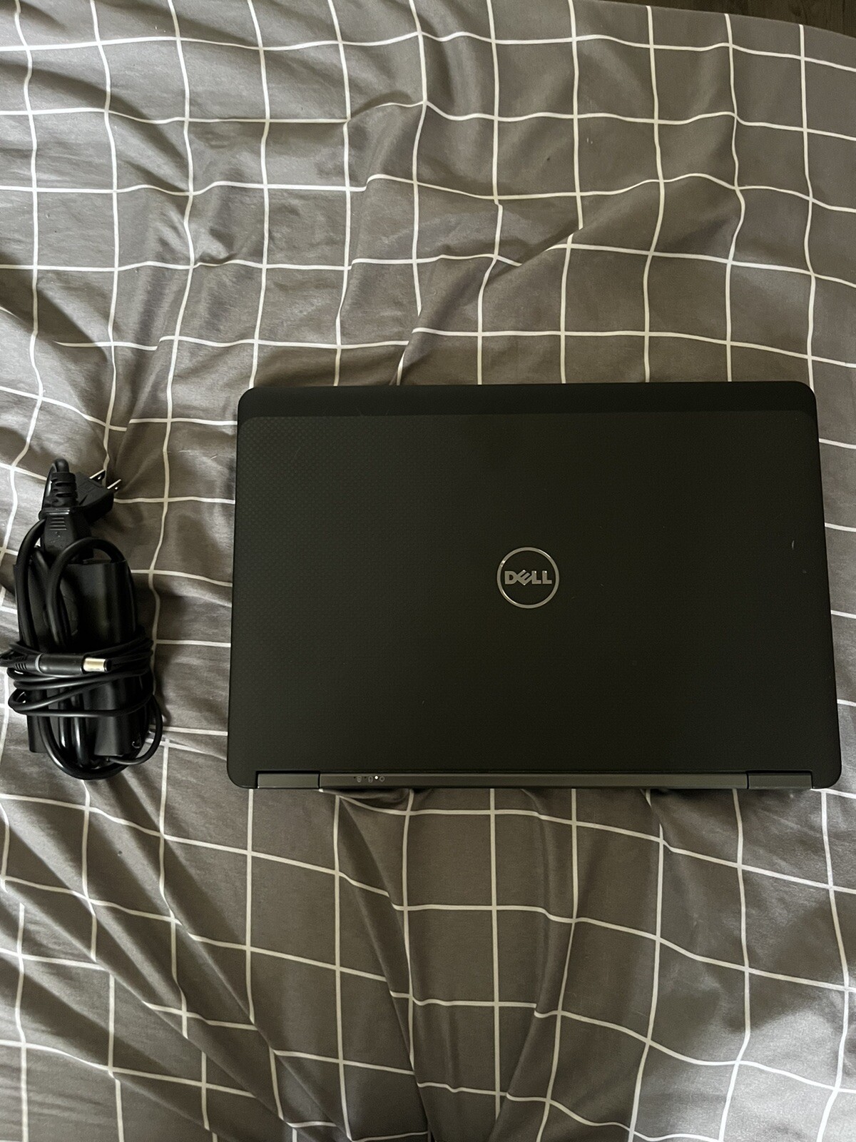 Dell Latitude E7450 14 inch (256GB, Intel Core i5 5th Gen., 2.30GHz, 8GB)…