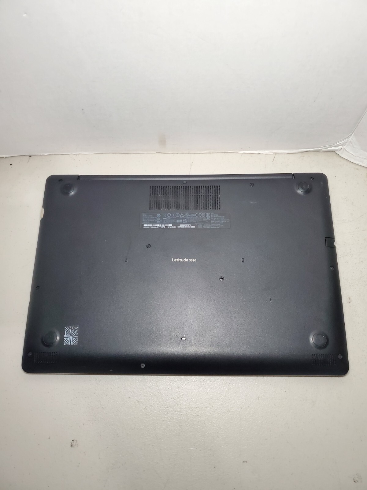 Dell Latitude 3590 i7-8550U 1.8GHz 8GB 256GB R7 M460 SCREEN PROBLEMS READ! #69