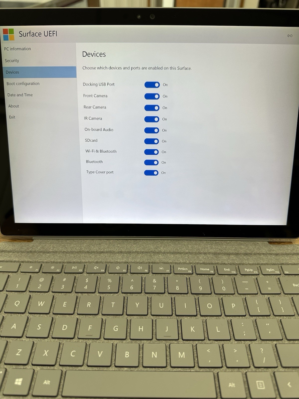 Microsoft Surface Pro 4 1724 Laptop 256GB SSD password locked & bad battery ASIS