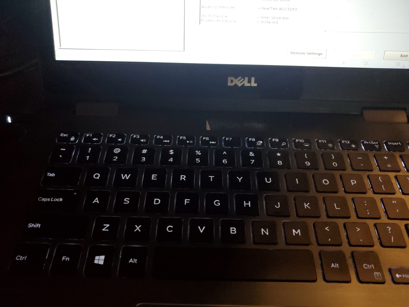 Dell Latitude 3379 Core i3 6100U 2.3GHz 4GB RAM. sell for part.
