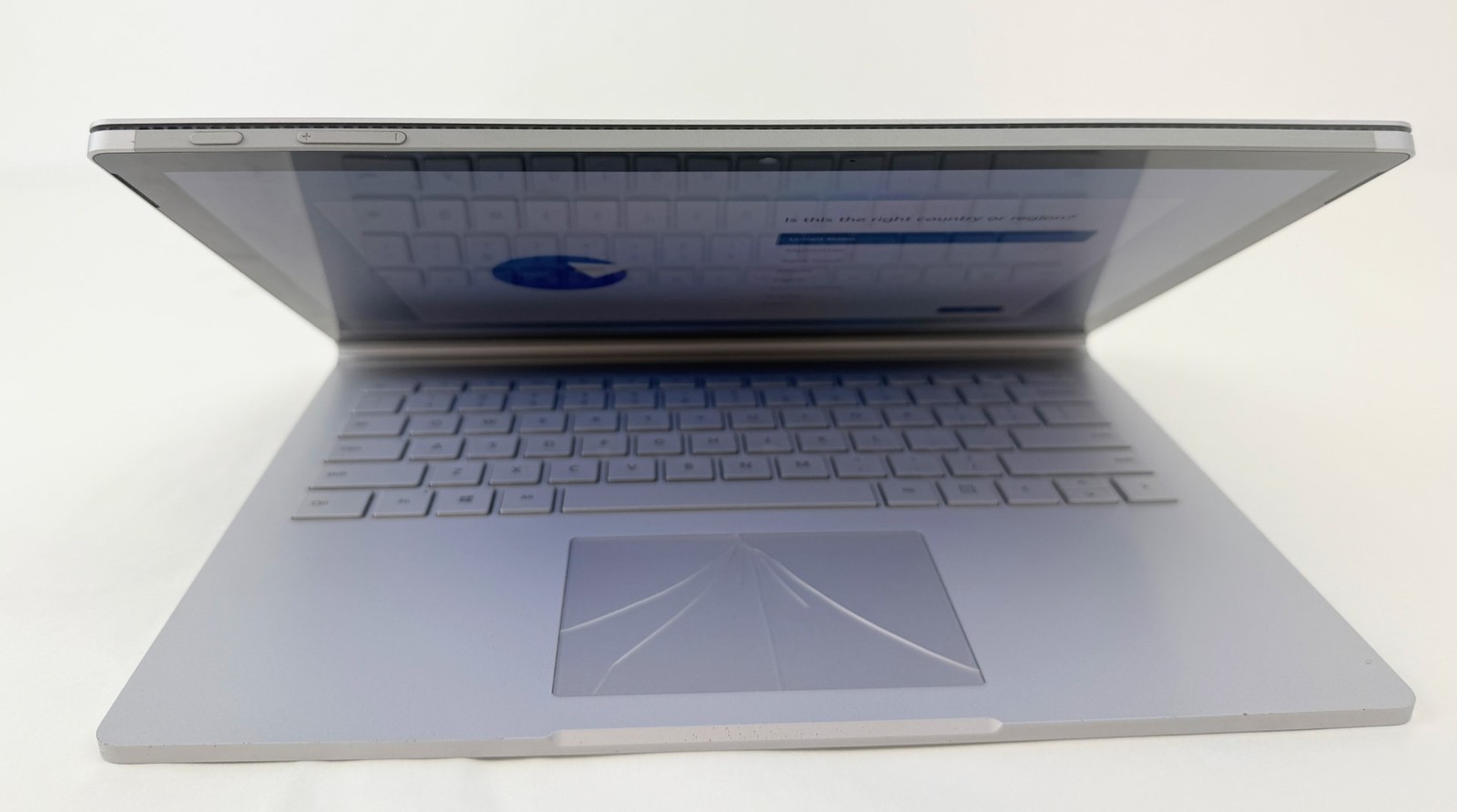 Microsoft Surface Book 2 1832 13.5″ i5-7300U 8GB 128GB SSD W11P – Read