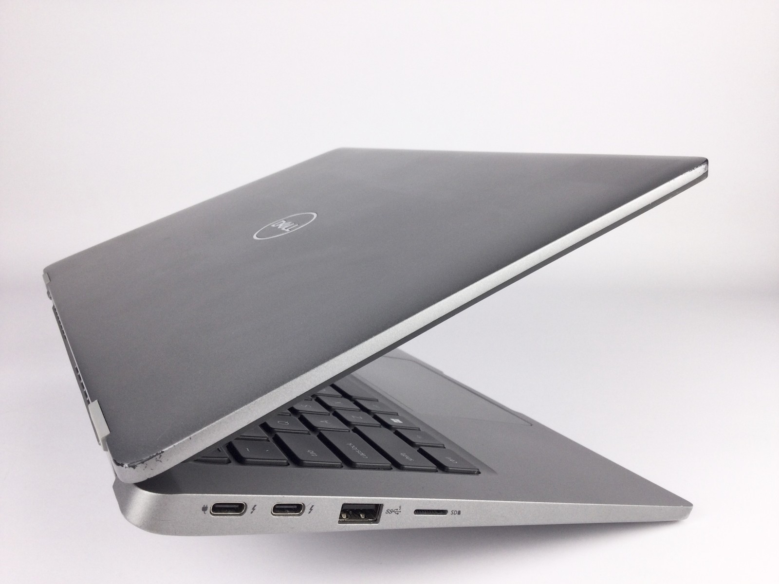 Dell Latitude 5330 13.3″ i7-1265U 32GB 512GB Windows 11 No AC Adapter