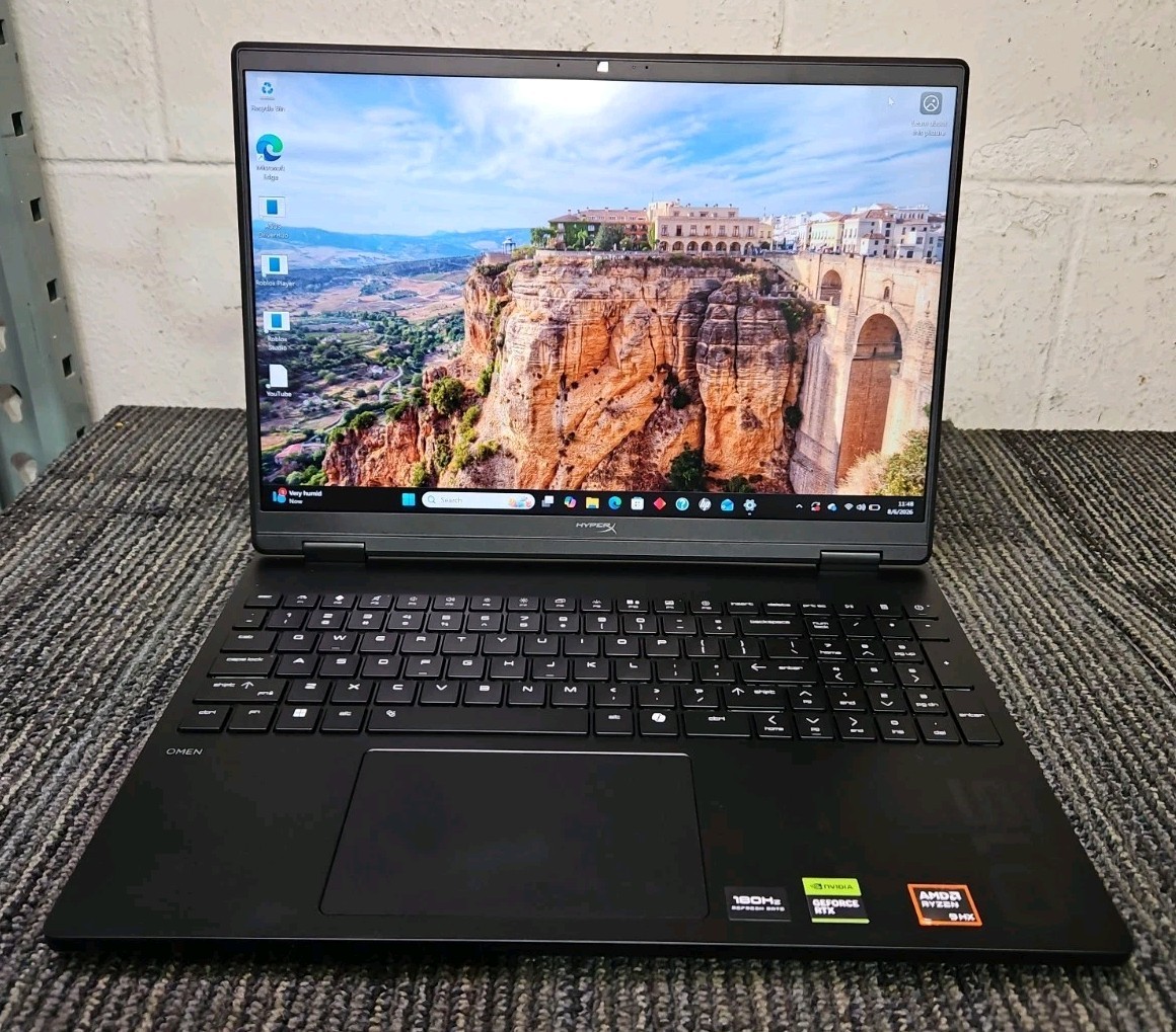 HP HyperX OMEN Gaming Laptop 15-gb0xx 2.64GHz 16GB RAM 1TB SSD 15″