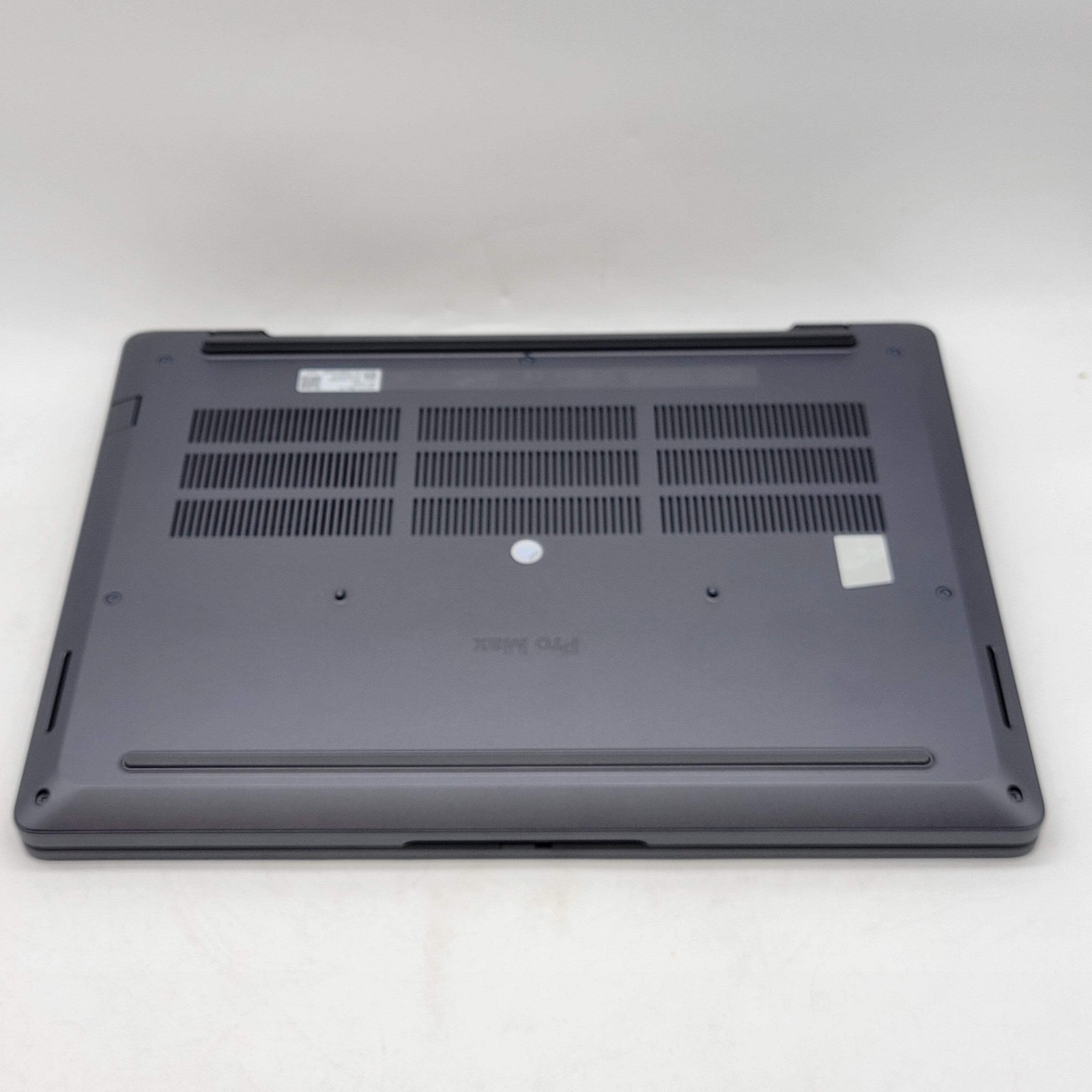 Dell Pro Max 14 MC14250 14″ ULTRA 5 235H 2.4GHz 32GB RAM 512GB SSD