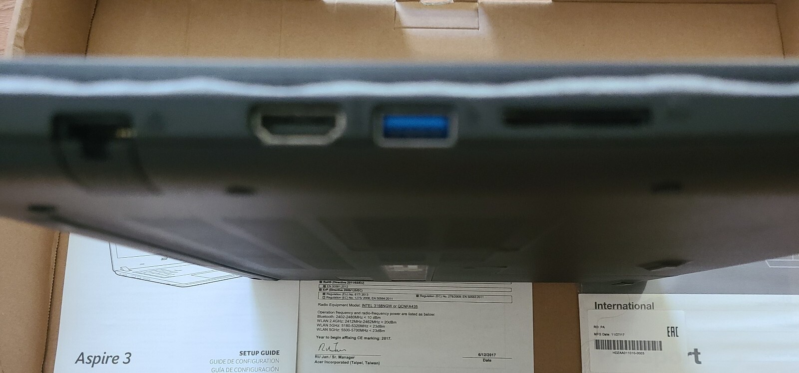 Acer Aspire 3 A315-21-95KF 15.6″ (1 TB, AMD A9 3.40 GHz, 6 GB) Laptop – Black