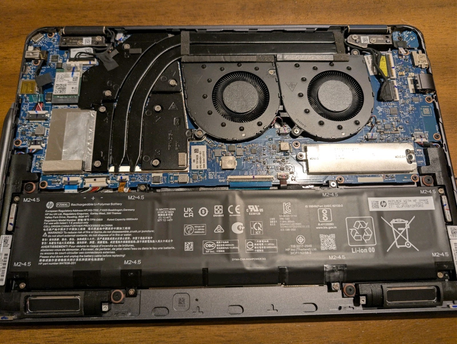 HP Spectre X360 2in1 16-f0023dx 512GB, 11390H 3.40GHz, 16GB, RTX 3050 OLED Linux