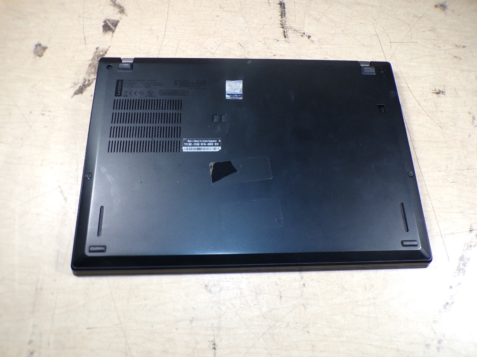 THINKPAD LENOVO X390 INTEL CORE I5 8TH GEN 8GB RAM **BAD SCREEN **NO HD/ NO CADD