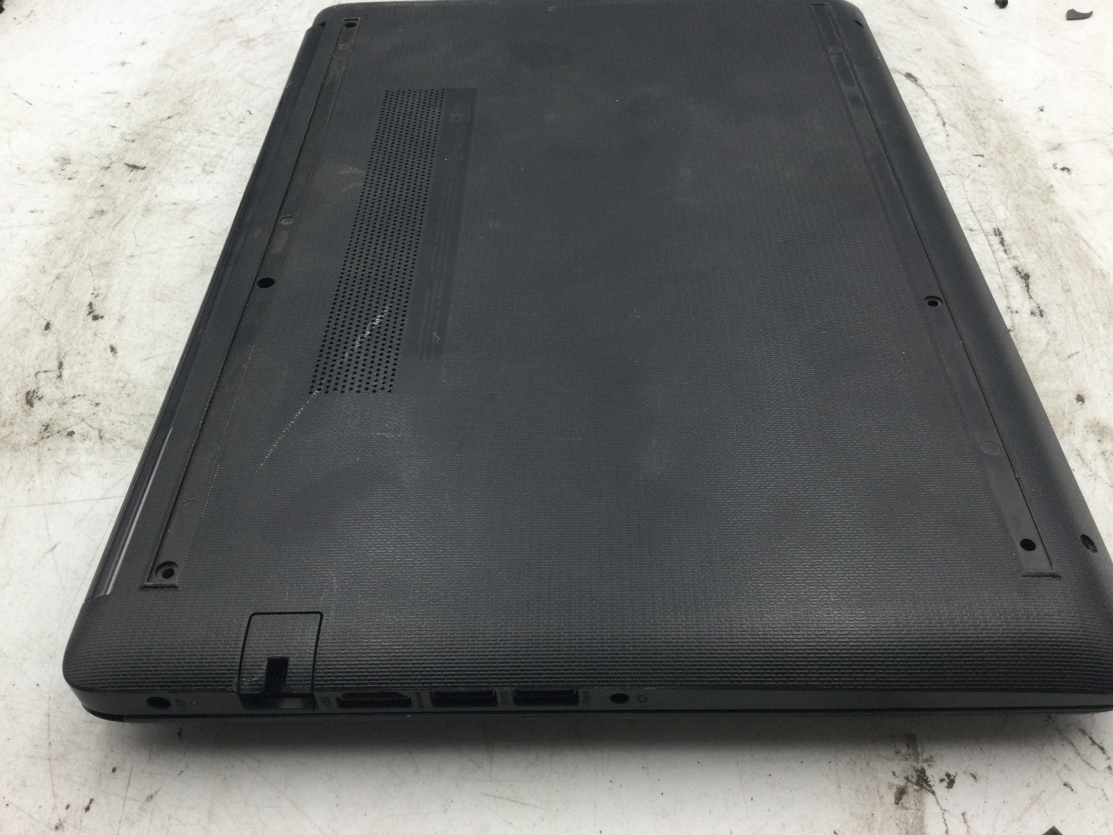 HP 14Z CM000 – FOR PARTS/NO POWER – AMD E2 – 4GB RAM – 14″ – READ DESCRIPTION-BB