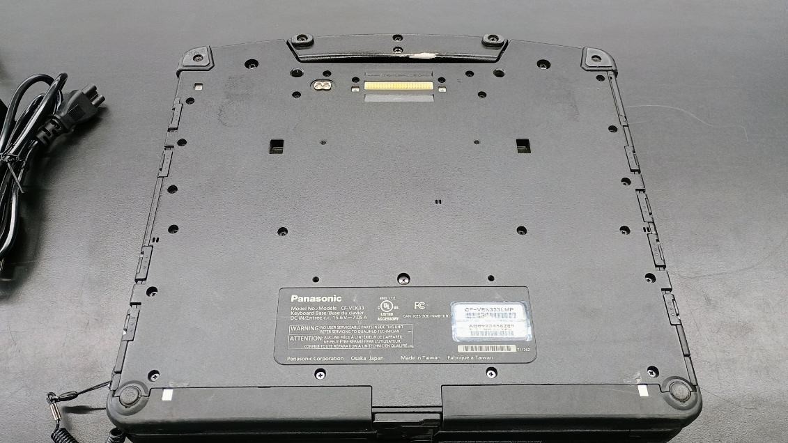 Panasonic Toughbook CF-33 – i5-10310u – 16GB Ram – 512GB SSD – Win 11 Pro -Read