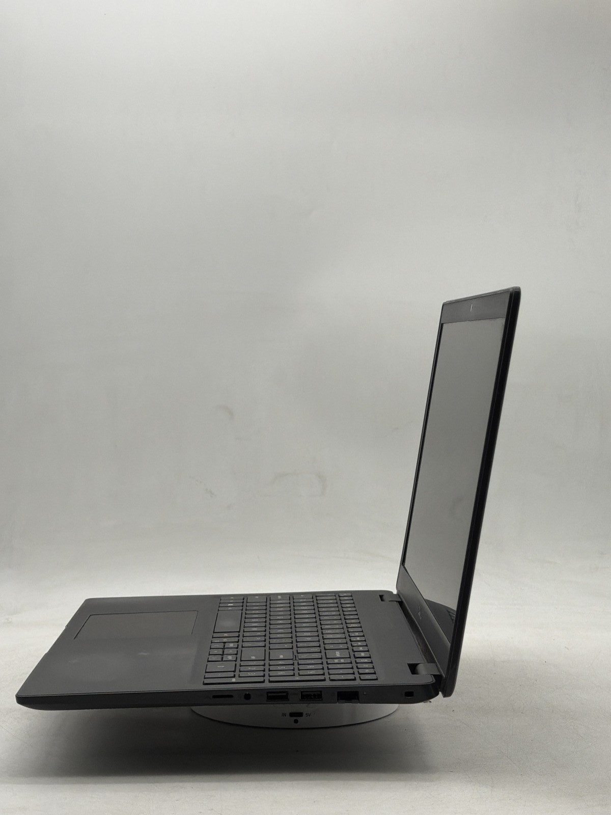 Dell Latitude 3510 i3-10110U 15.5″ 8GB 128GB NO OS {Read}