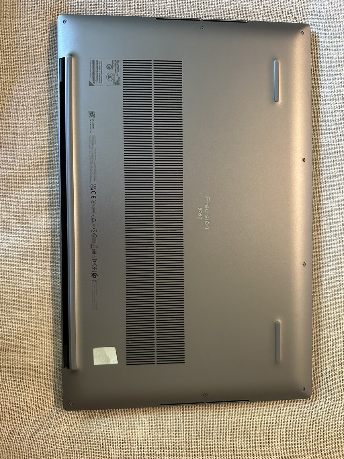 Dell Precision 5760 With 11th Gen Intel(R) Core(TM) i9-11950H @ 2.50GHz 64GB Ram