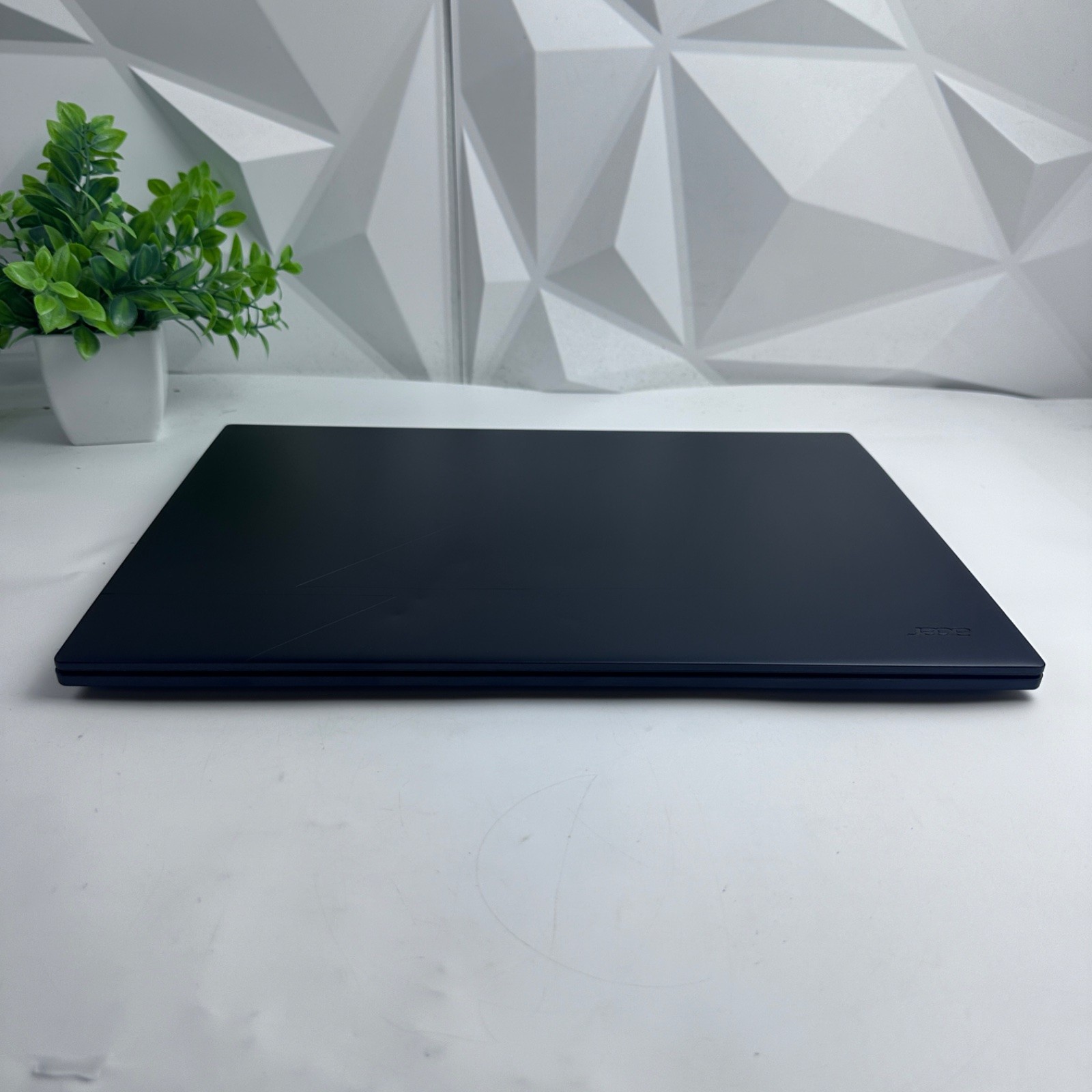 Acer Swift Go 16 AI 16″ Ryzen AI 9 465, 32GB, 1TB, Radeon 880M -DEFECTIVE SCREEN