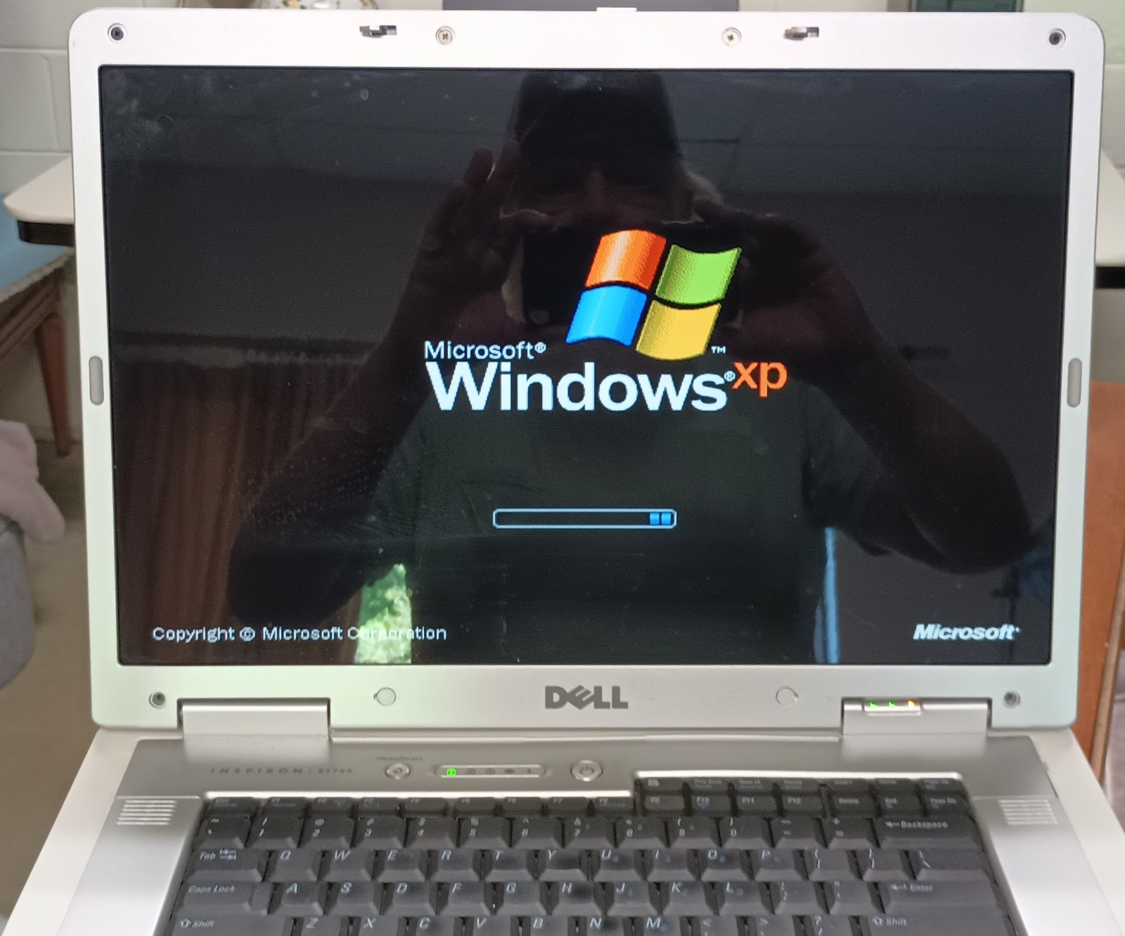 Dell Inspiron E1705 17″ Laptop Core 2 Duo 2.0GHz 1GB RAM 120GB XP ATI X1400
