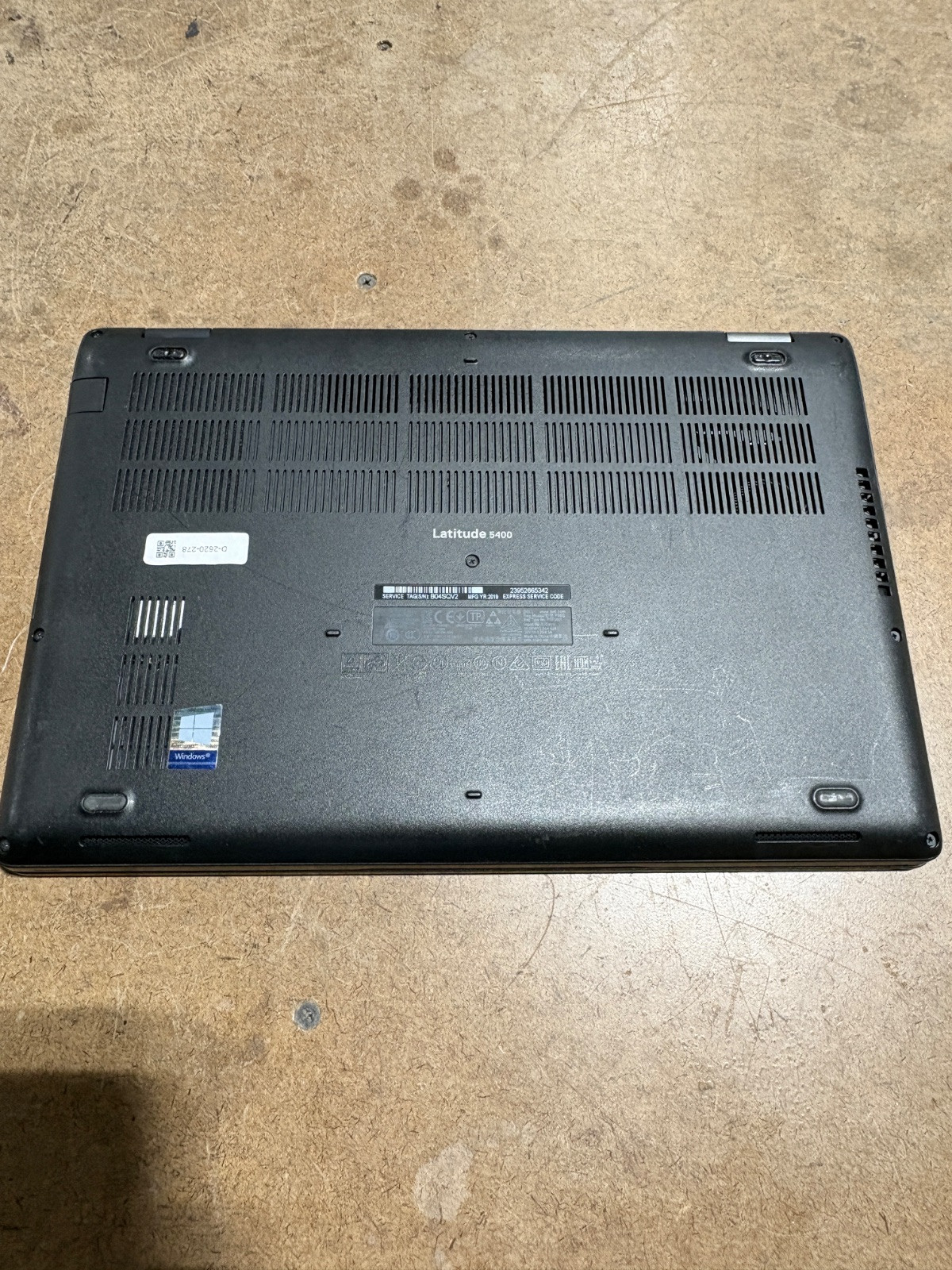 Dell Latitude 5400 14″ FHD i5-8365U 8GB RAM 256GB SSD No OS/Charger