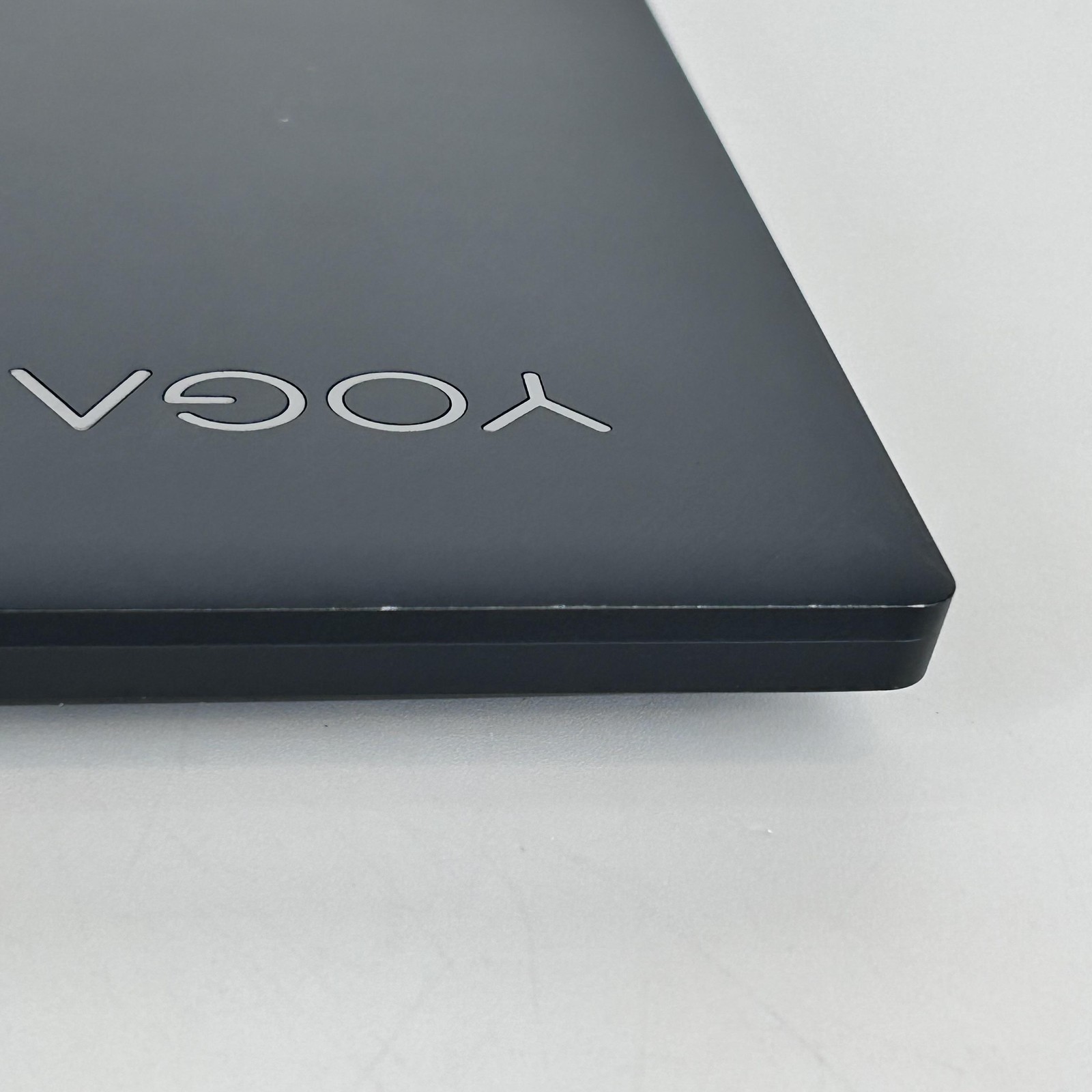 Lenovo Yoga 9i 15.6 FHD TOUCH i7-10750H 16GB 1TB GTX 1650 Ti Max-Q ODOR ISSUE