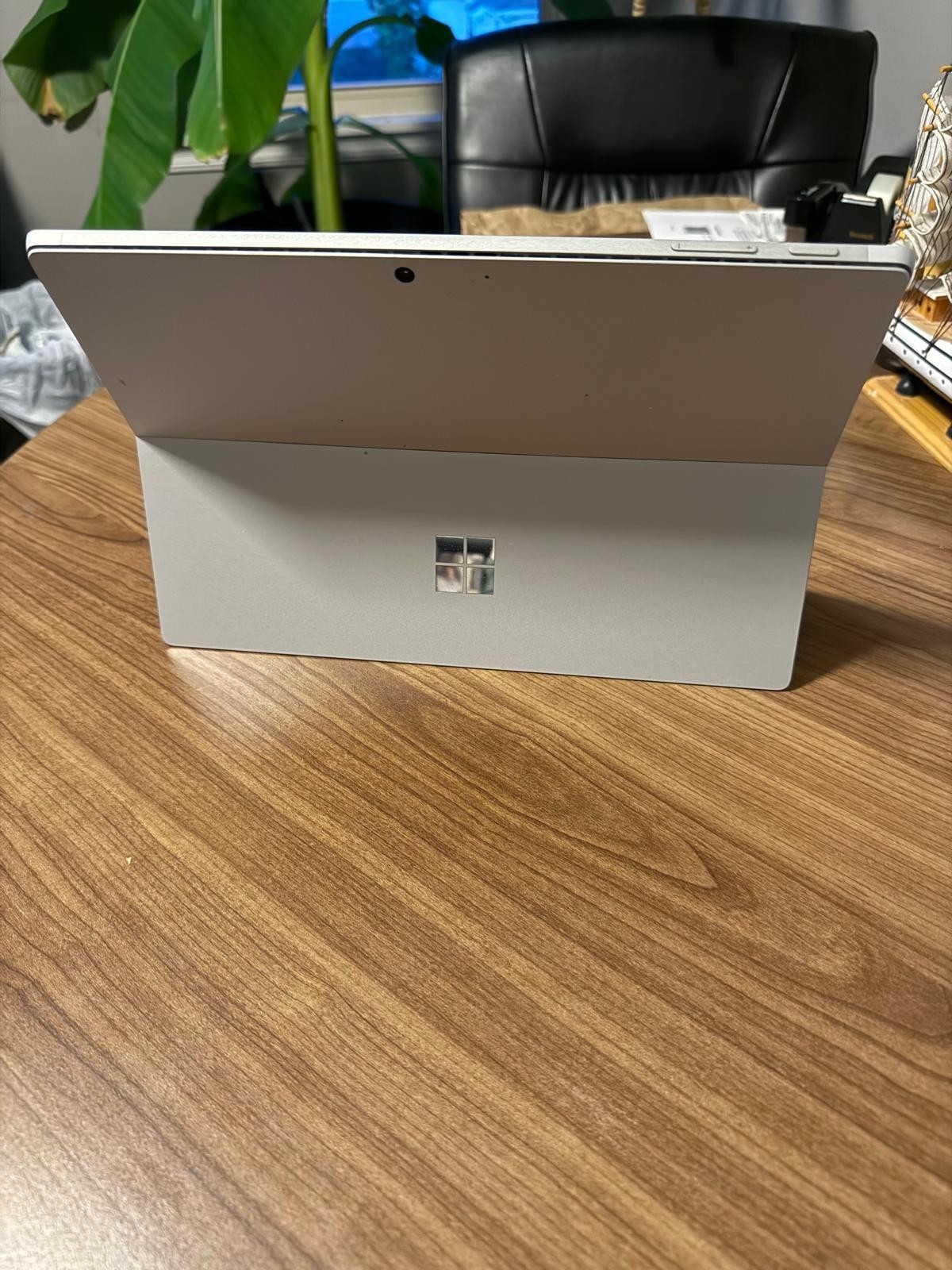 Microsoft Surface Pro 7+ i3-1115G4 8GB RAM 128GB SSD Win11 + Keyboard Charger