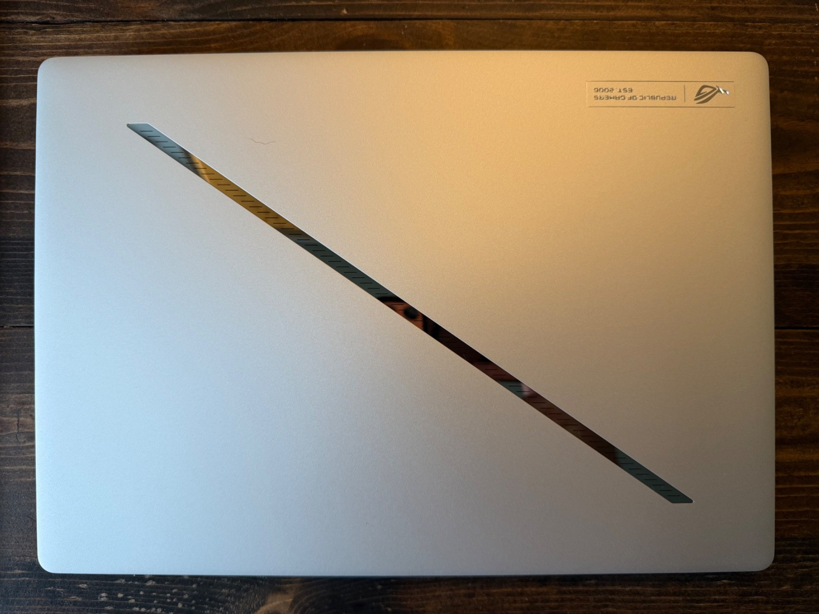 ASUS ROG Zephyrus G14 14″ 3K OLED 120Hz Ryzen 9 270 16GB RTX 5060 1TB SSD